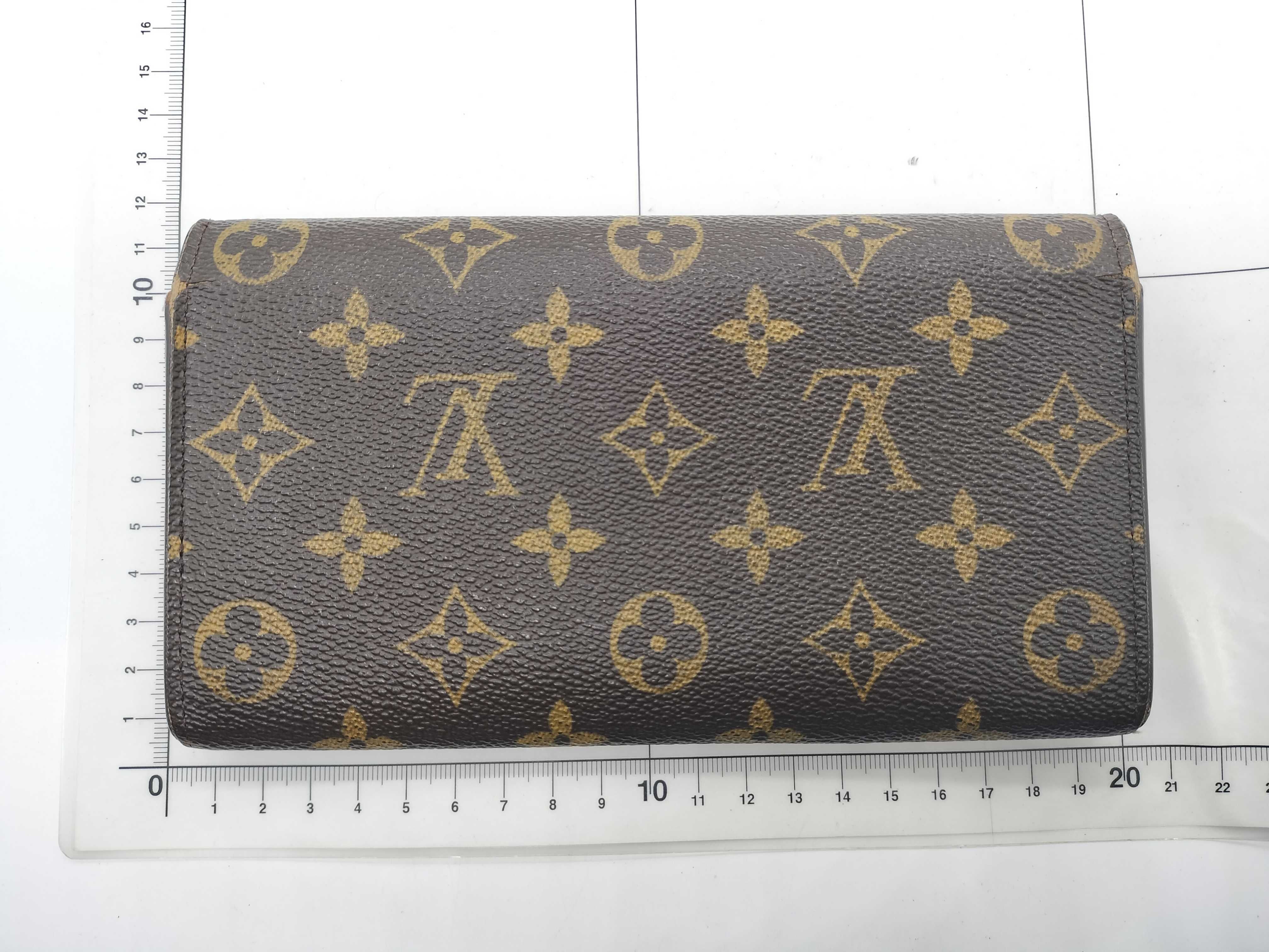 Monogram Pochette Portemonnaie Credit Wallet — view 2