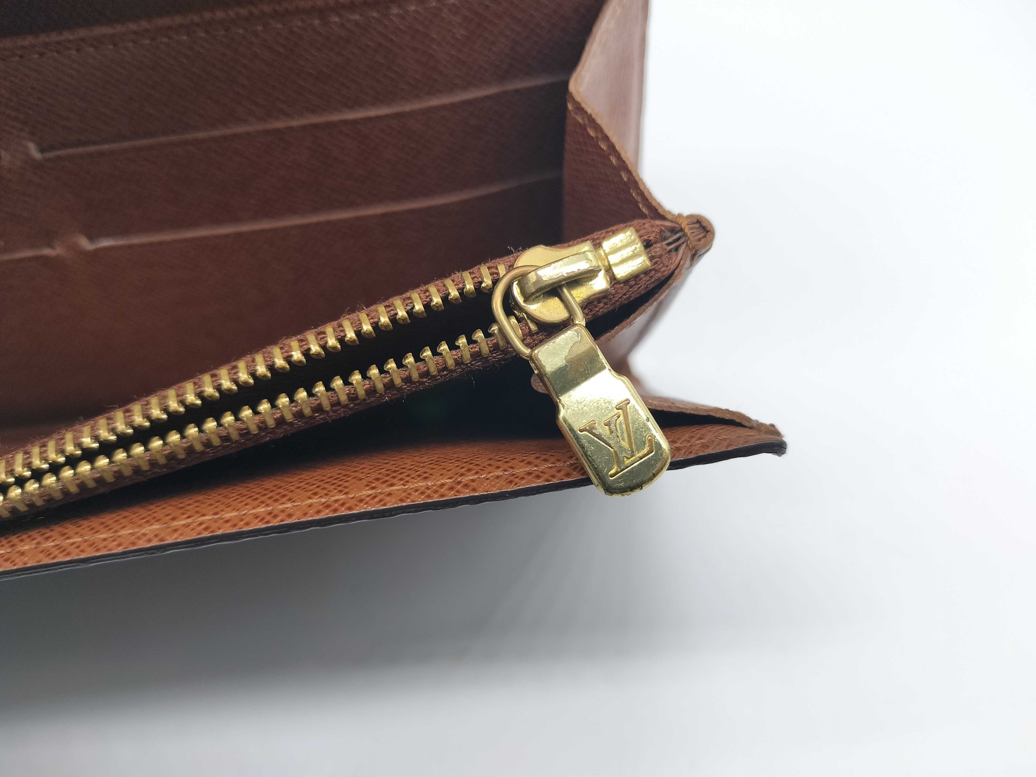 Monogram Pochette Portemonnaie Credit Wallet — view 14