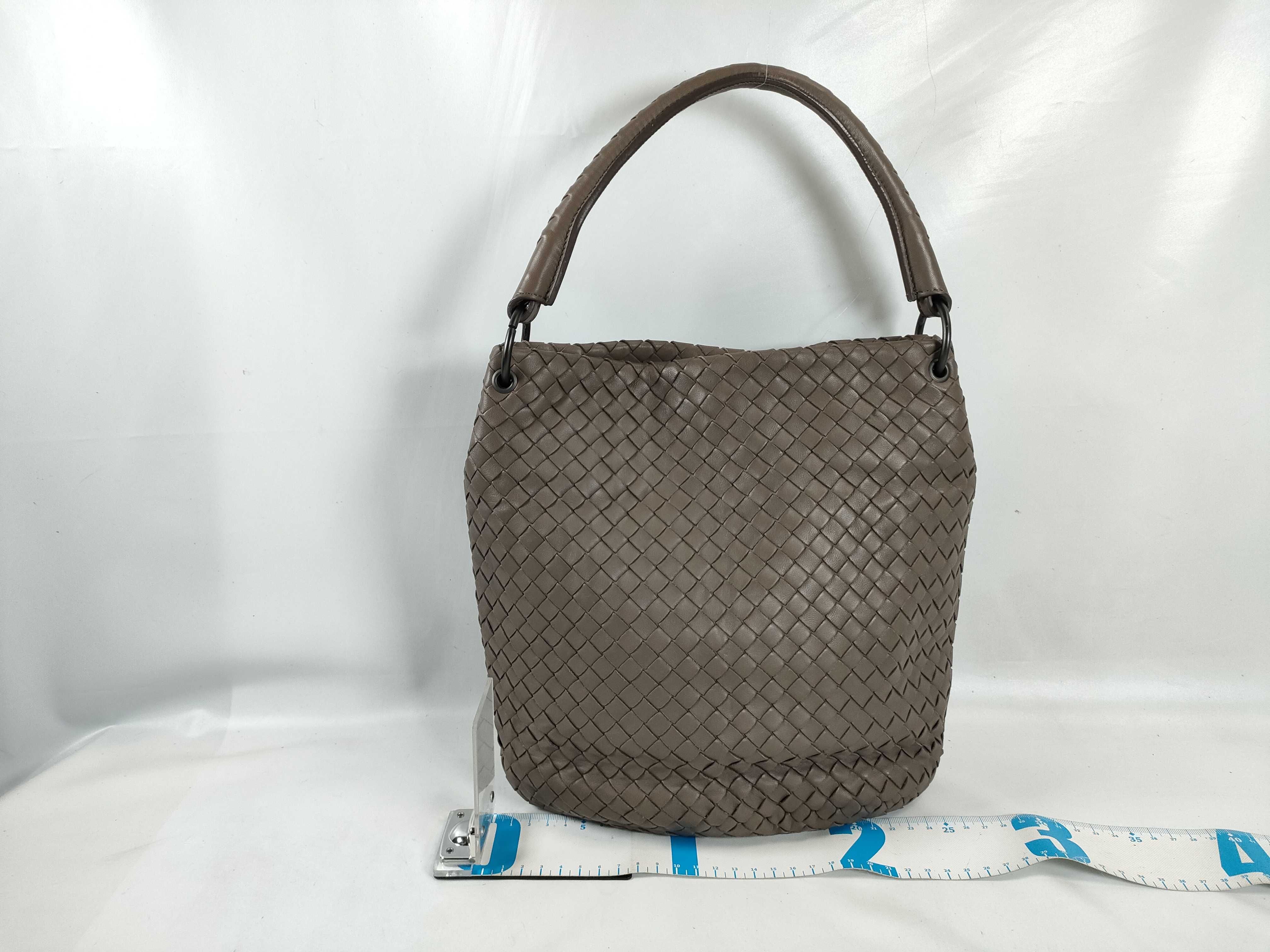 Intrecciato Leather Handbag, Greige Shoulder Bag — view 2