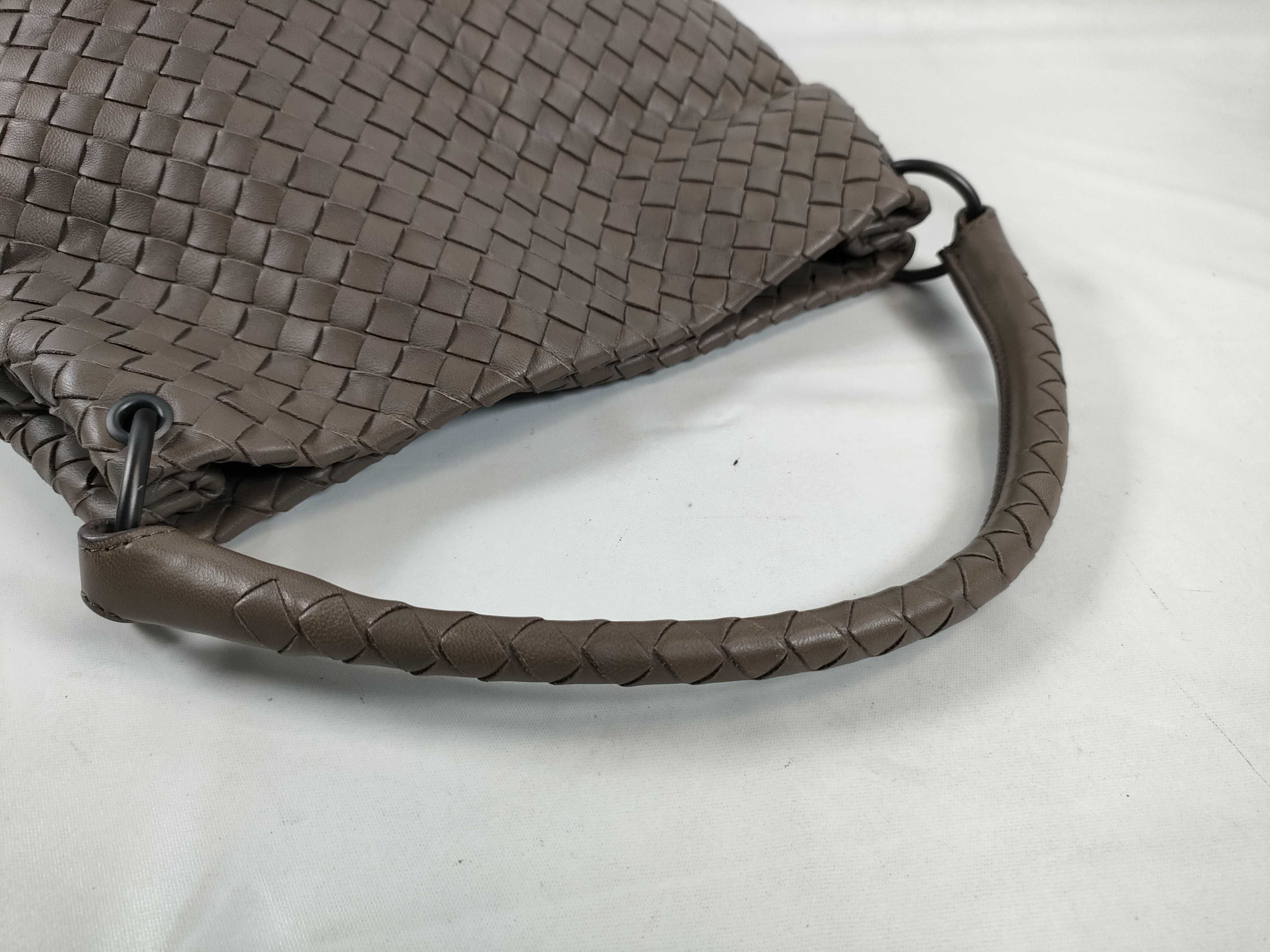 Intrecciato Leather Handbag, Greige Shoulder Bag — view 4