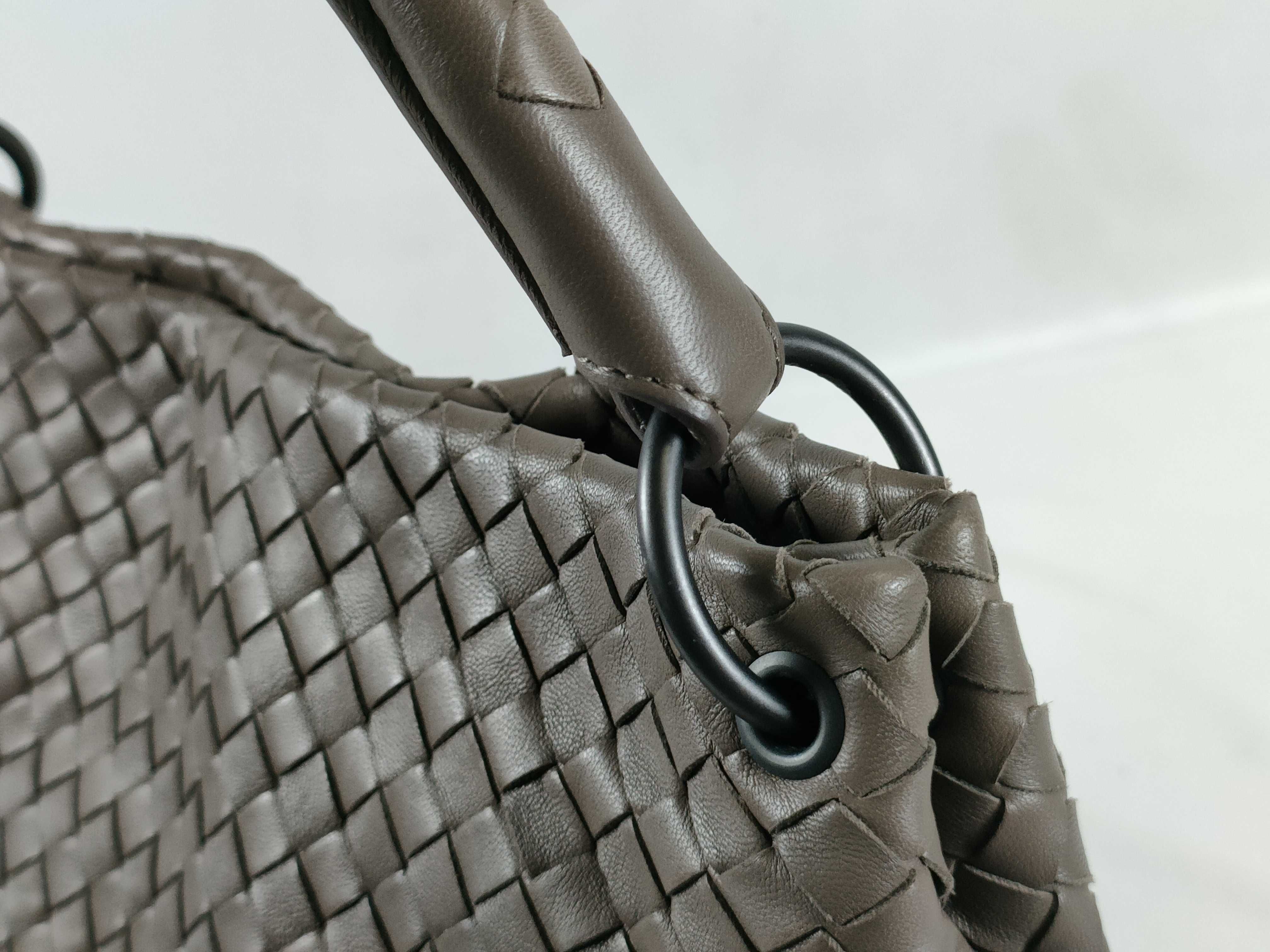 Intrecciato Leather Handbag, Greige Shoulder Bag — view 6