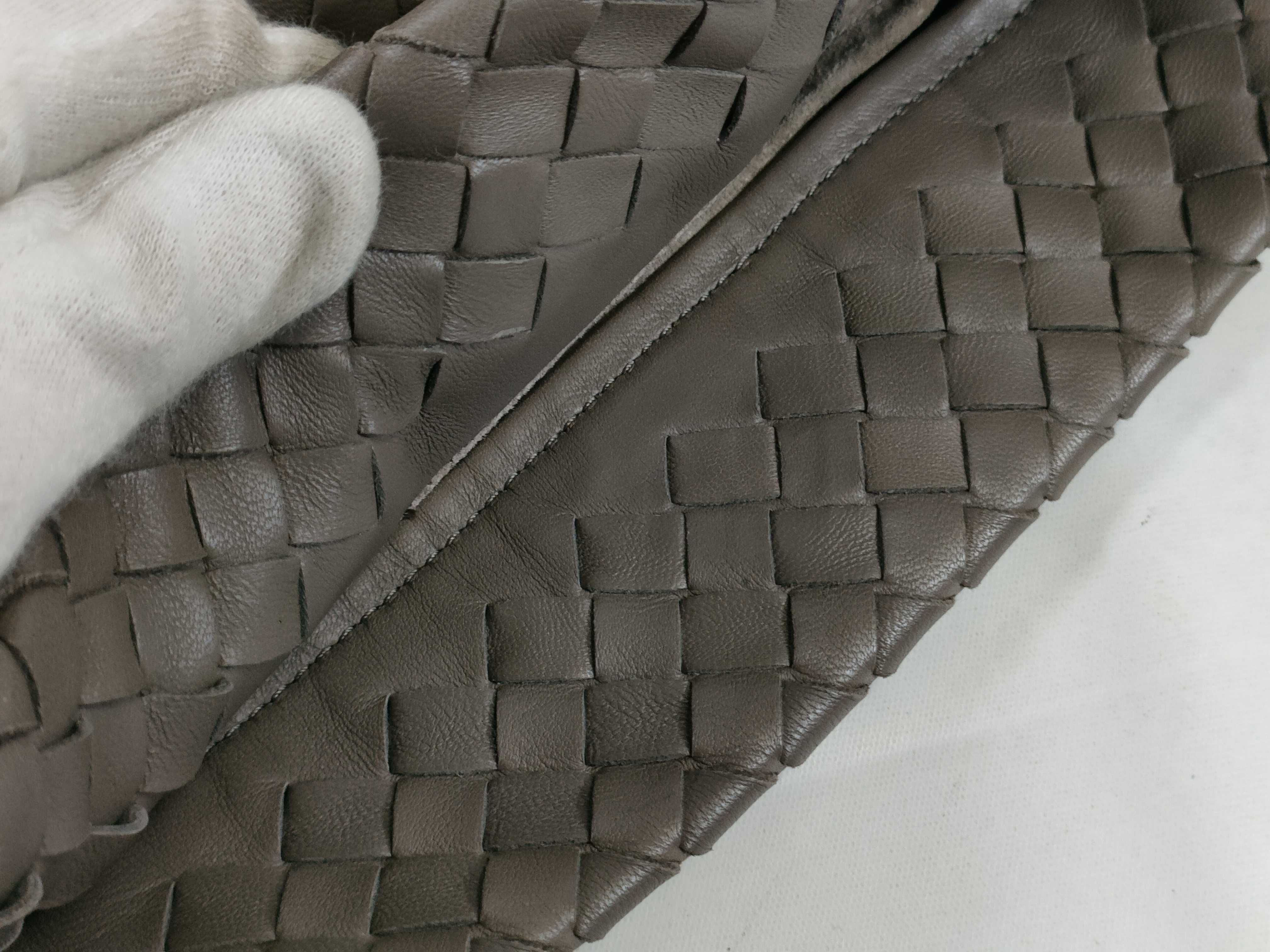 Intrecciato Leather Handbag, Greige Shoulder Bag — view 9