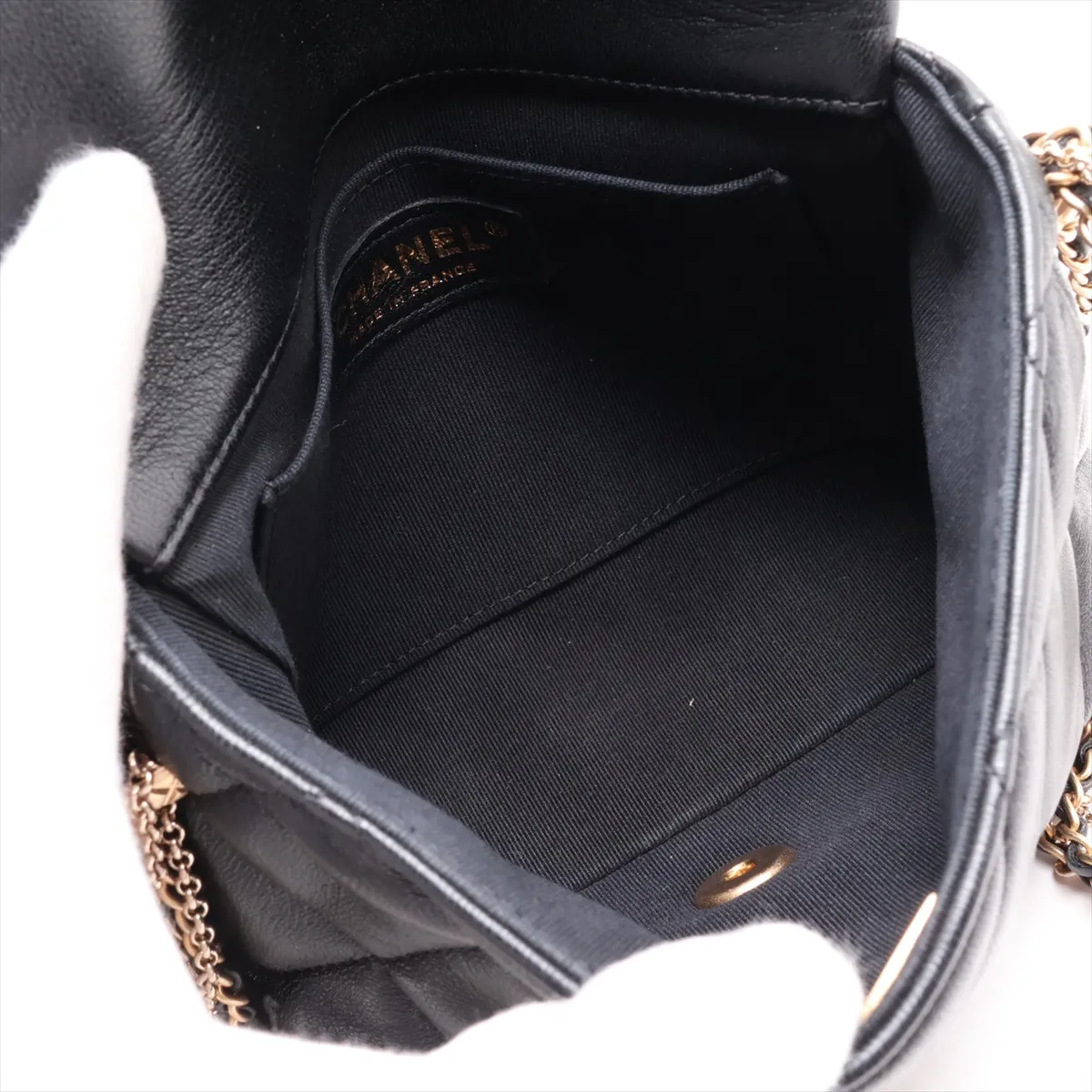 Matelassé Lambskin Chain Shoulder Bag, Pearl Black with Gold Hardware, K3GGKX84, Random Plate — view 6
