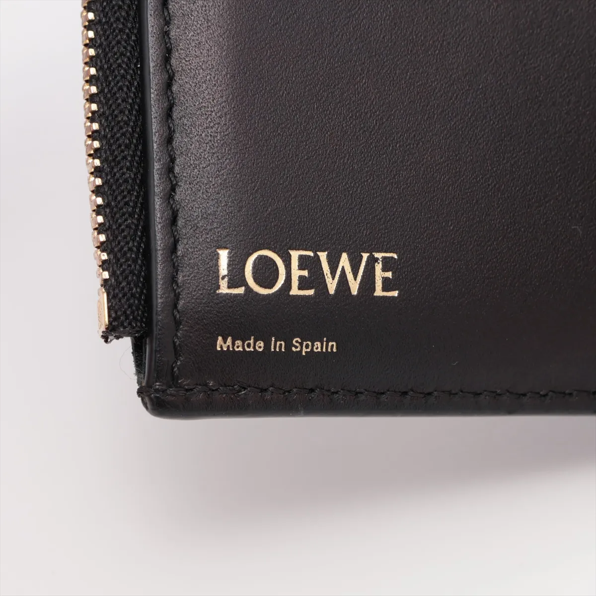Repeat Anagram Small Vertical Wallet Leather Compact Wallet Black — view 7
