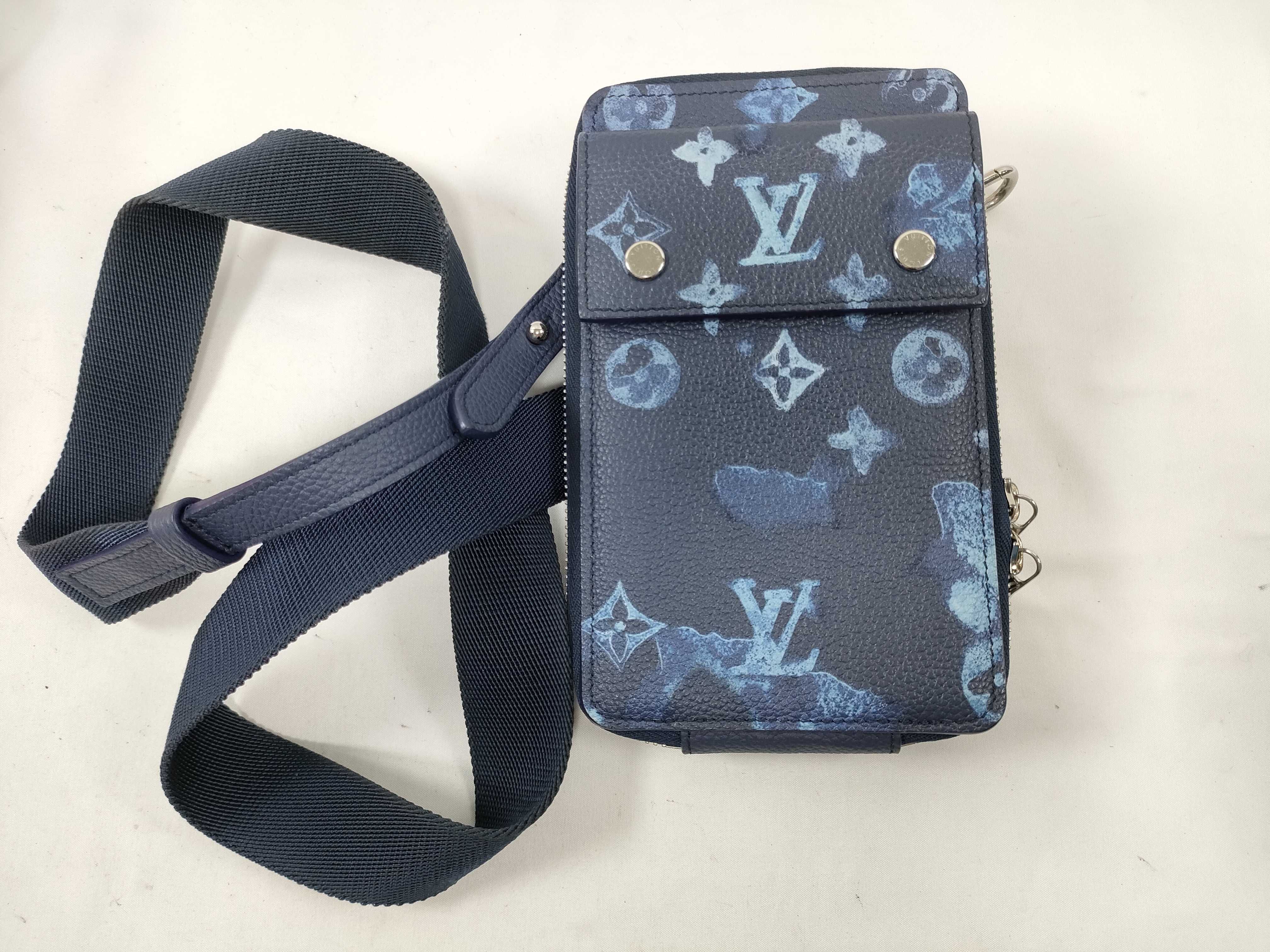 Smartphone Shoulder Bag