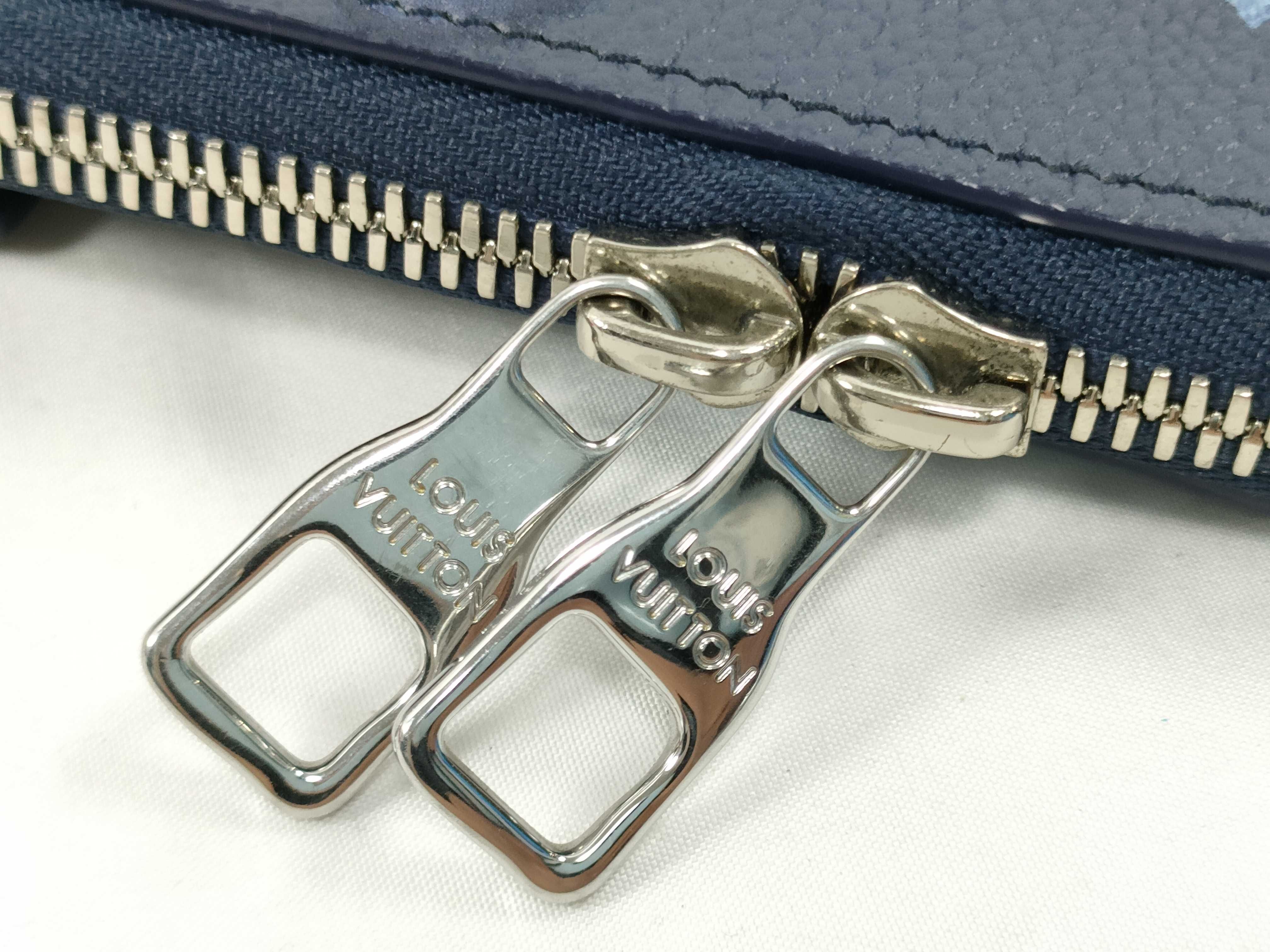 Smartphone Shoulder Bag — view 3