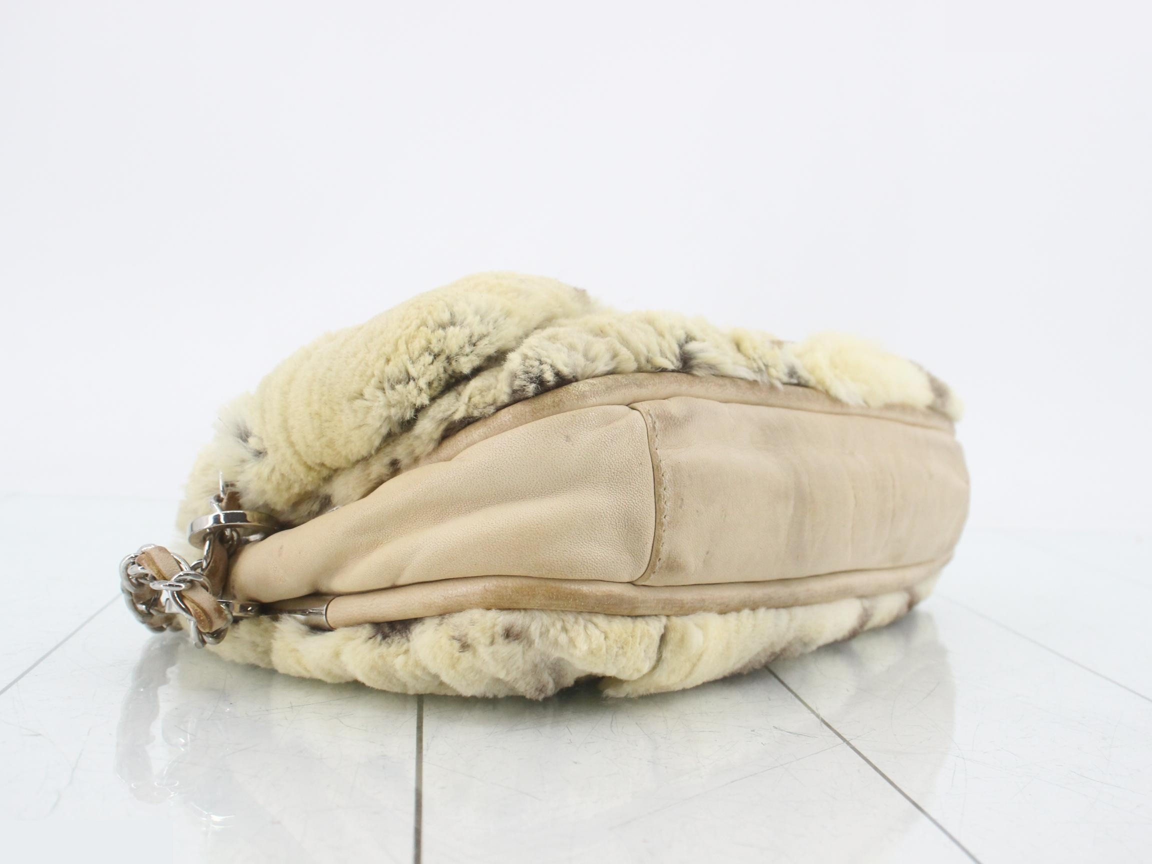 Chain shoulder bag, fur, 11013565, ivory, BC — view 5