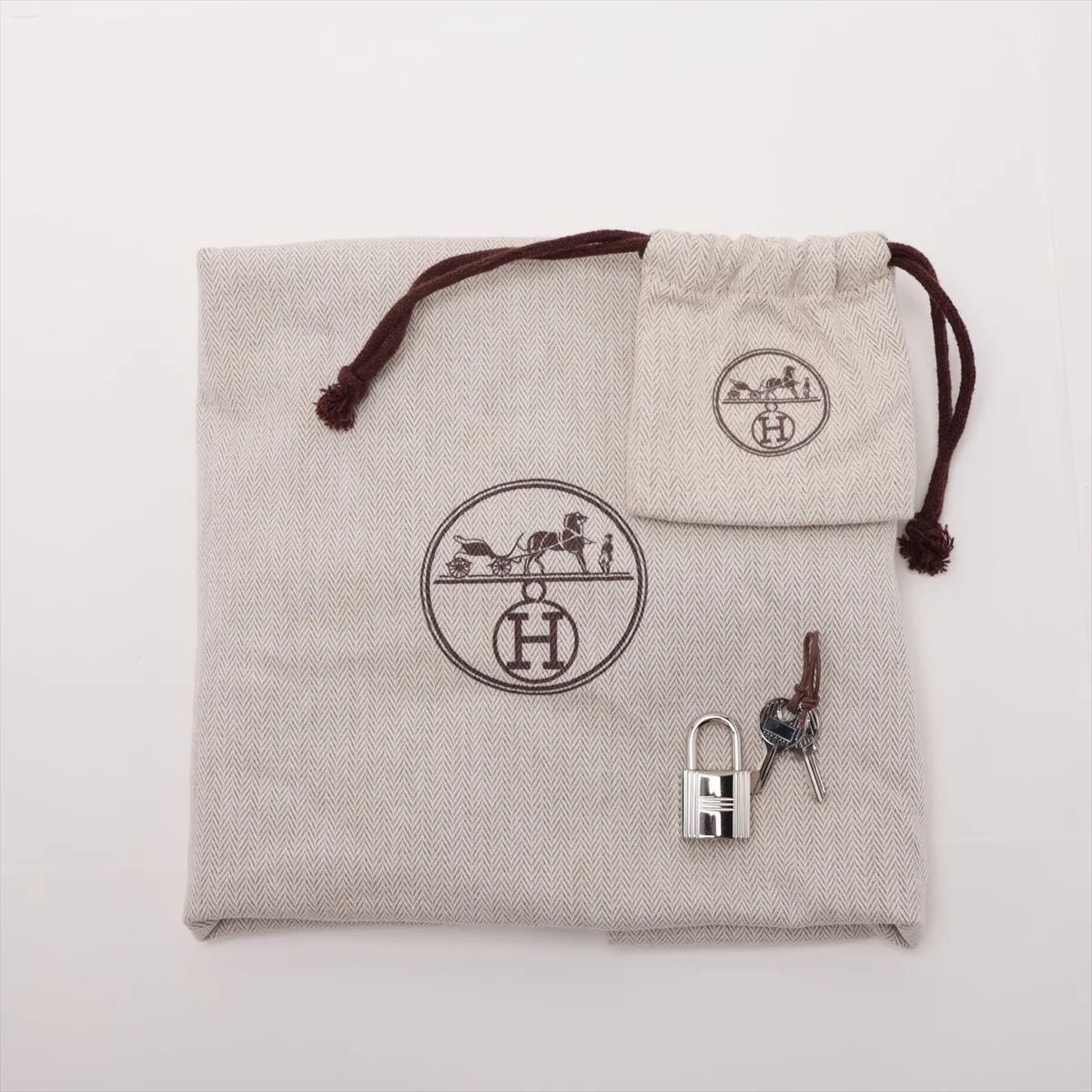 Picotin Lock 22 MM, Taurillon Clemence leather, Rose Sakura, Silver hardware, Year: 2015 — view 9