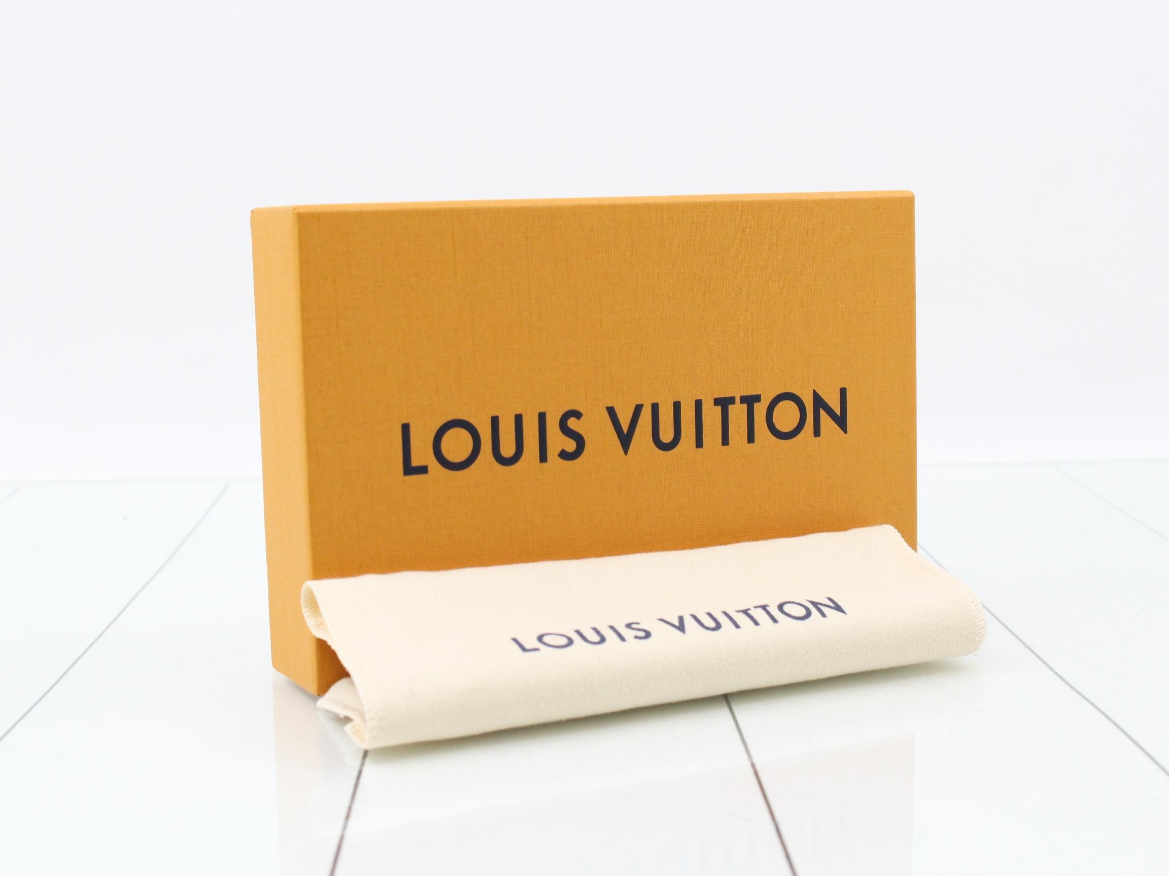 Boxed Monogram Empreinte Belt Pouch Metis — view 12