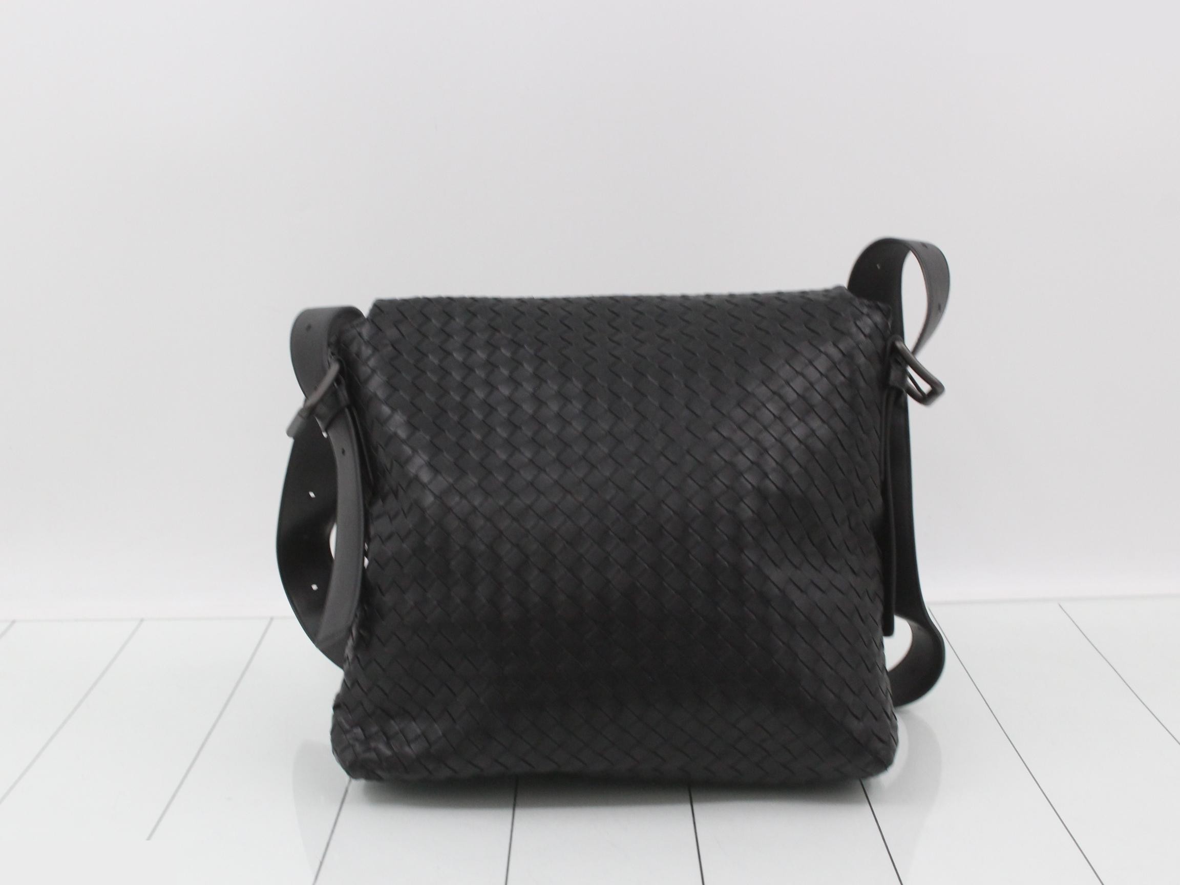 Intrecciato Shoulder Bag, Black — view 2