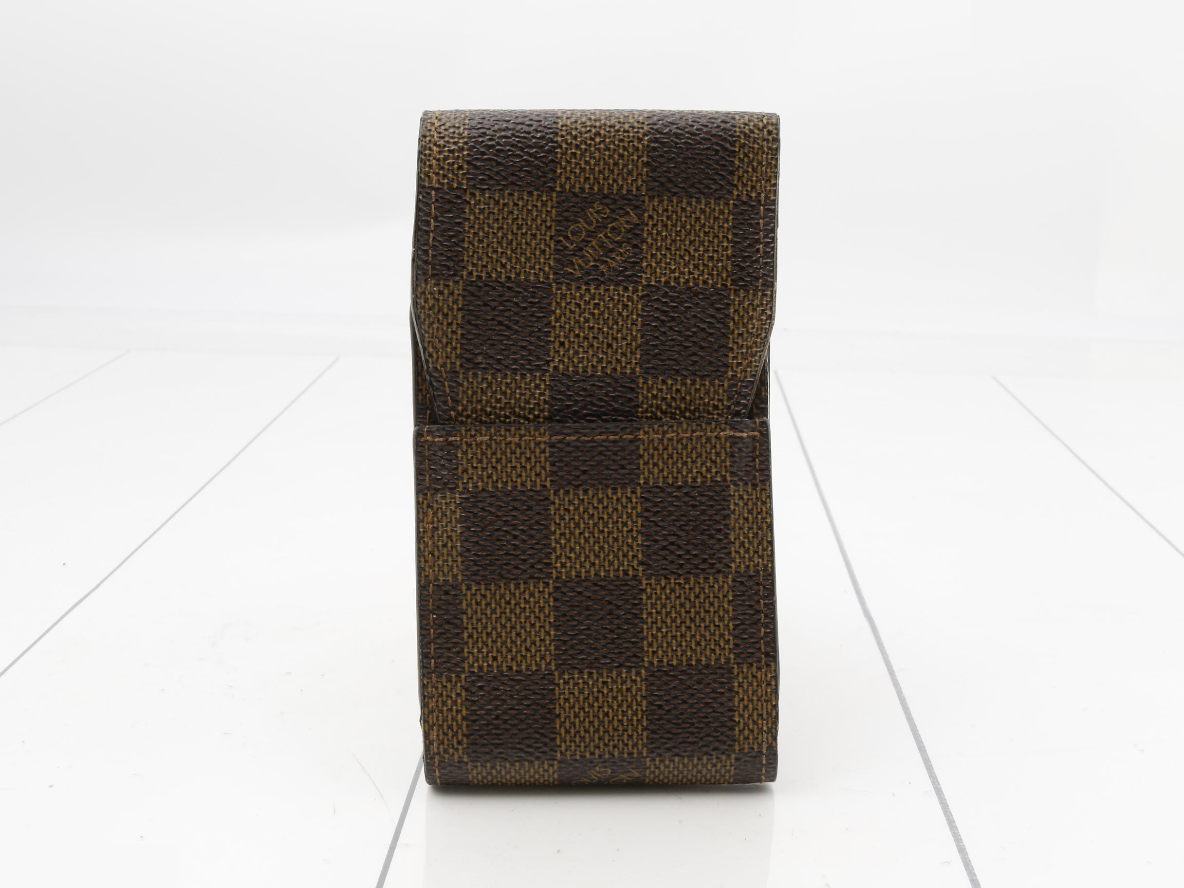 Etui Cigarettes
