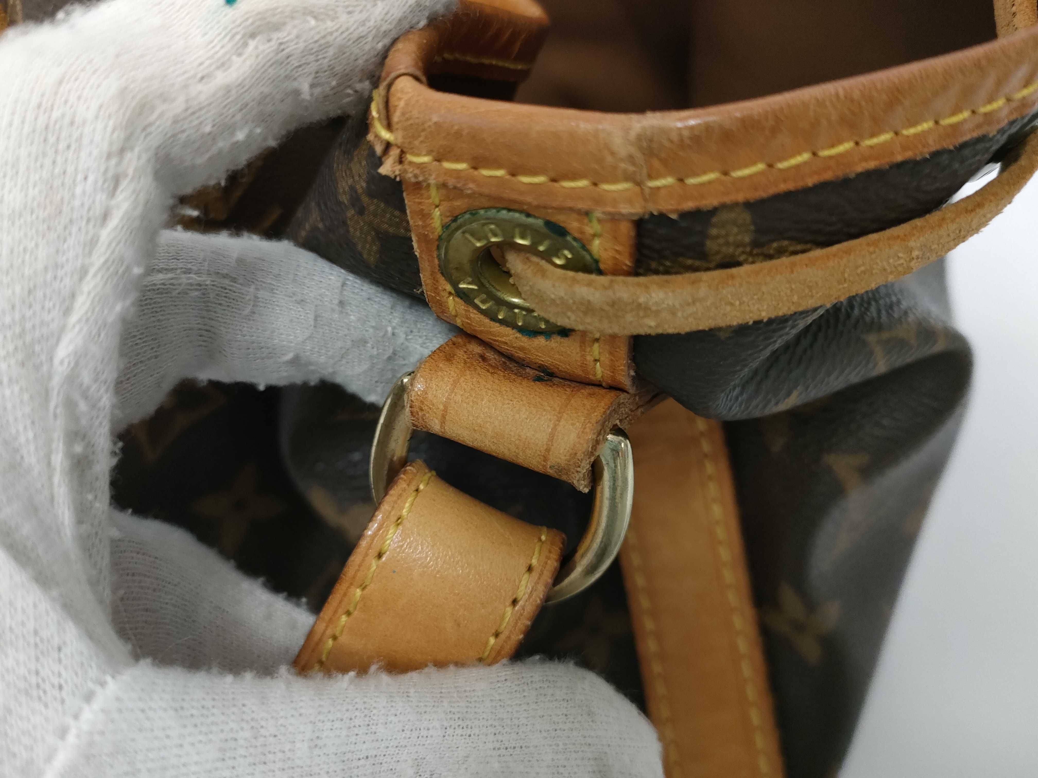 Monogram Louis Vuitton Petit Noe Monogram M42226 Shoulder Bag — view 12