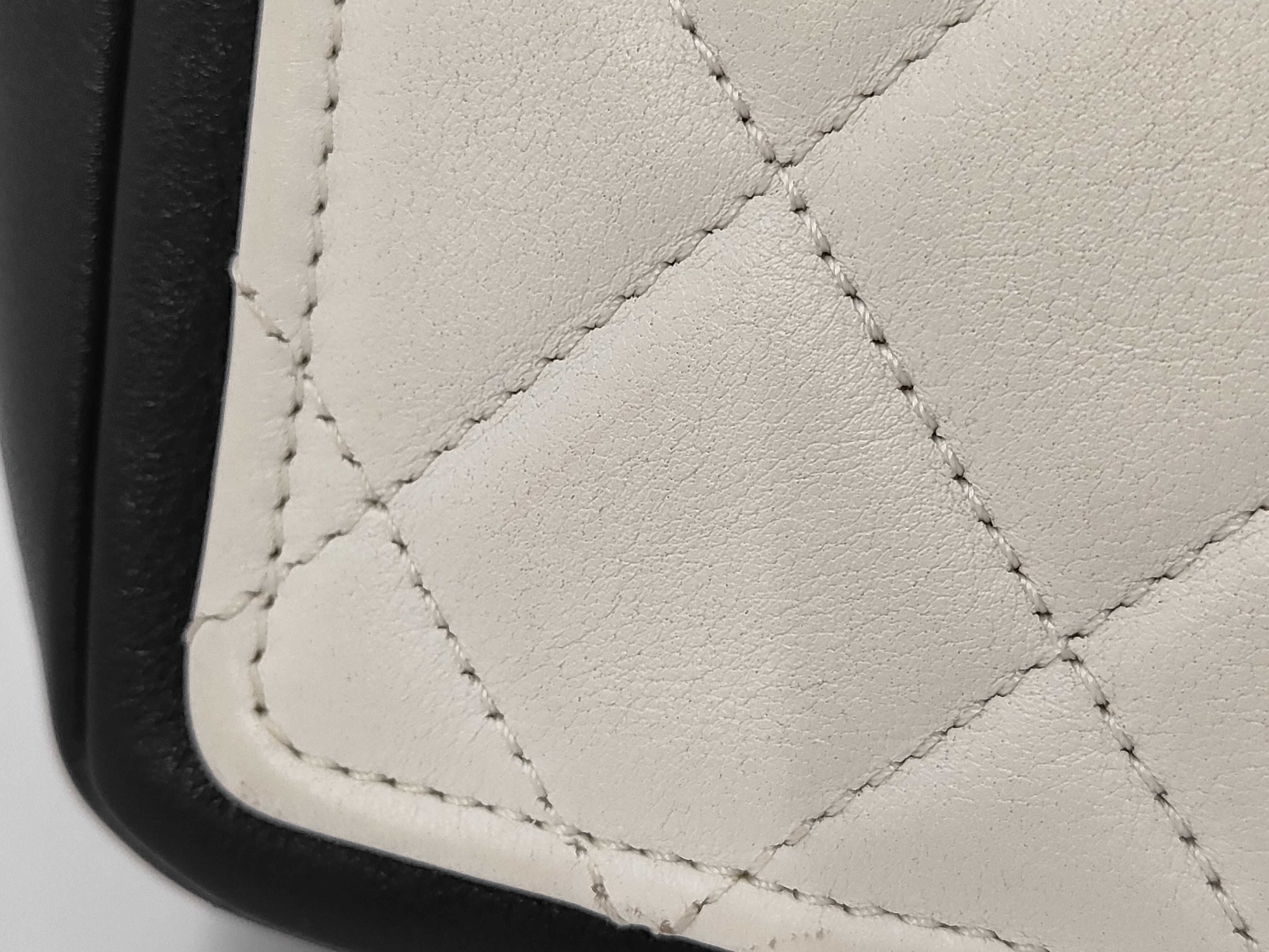 Mini Matelasse Bicolor Chain Bag Shoulder Bag — view 4