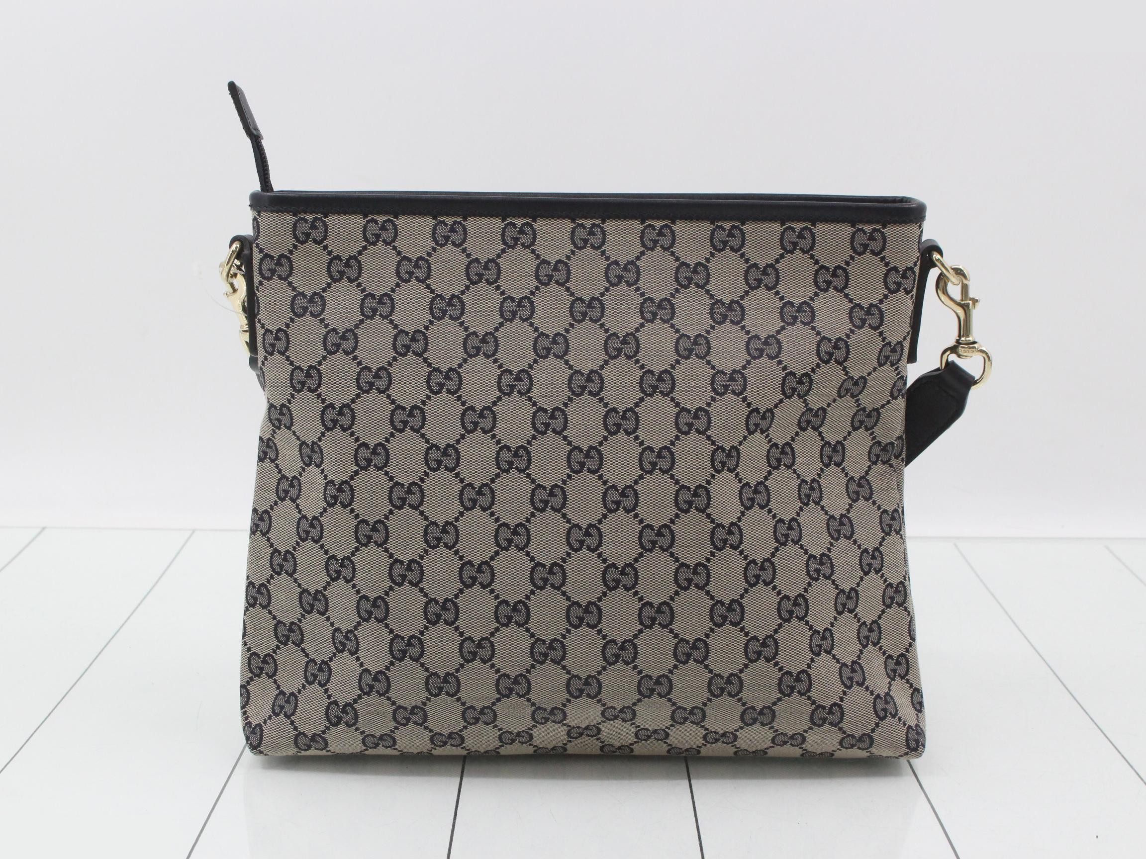 GG Canvas Shoulder Bag — view 2