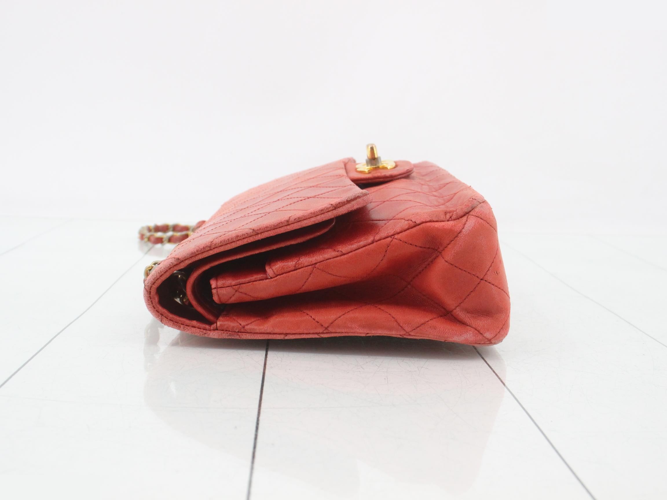 Matelassé 25 Double Flap Chain Shoulder Bag — view 4