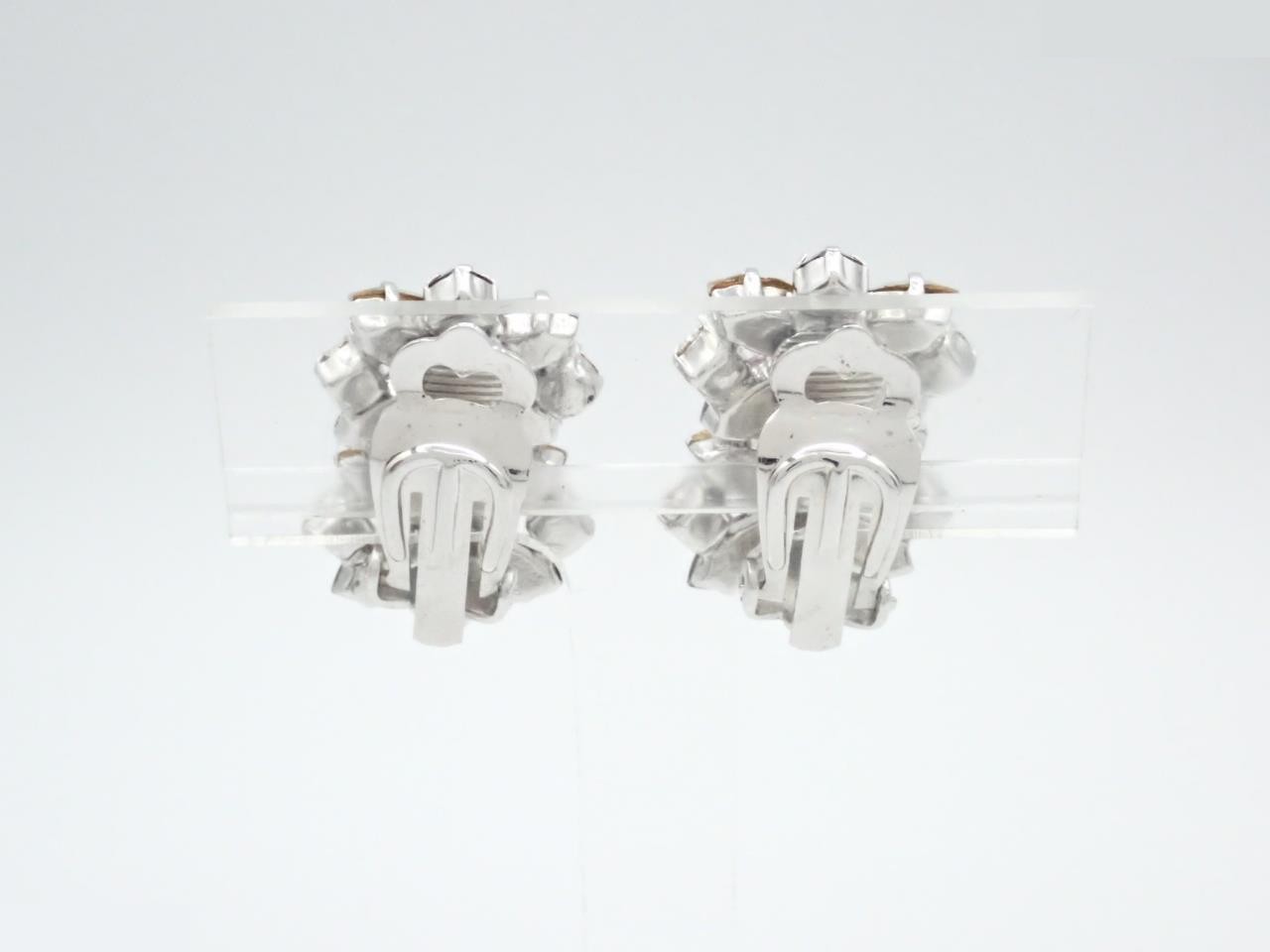 Flower stone precious metal earrings — view 2