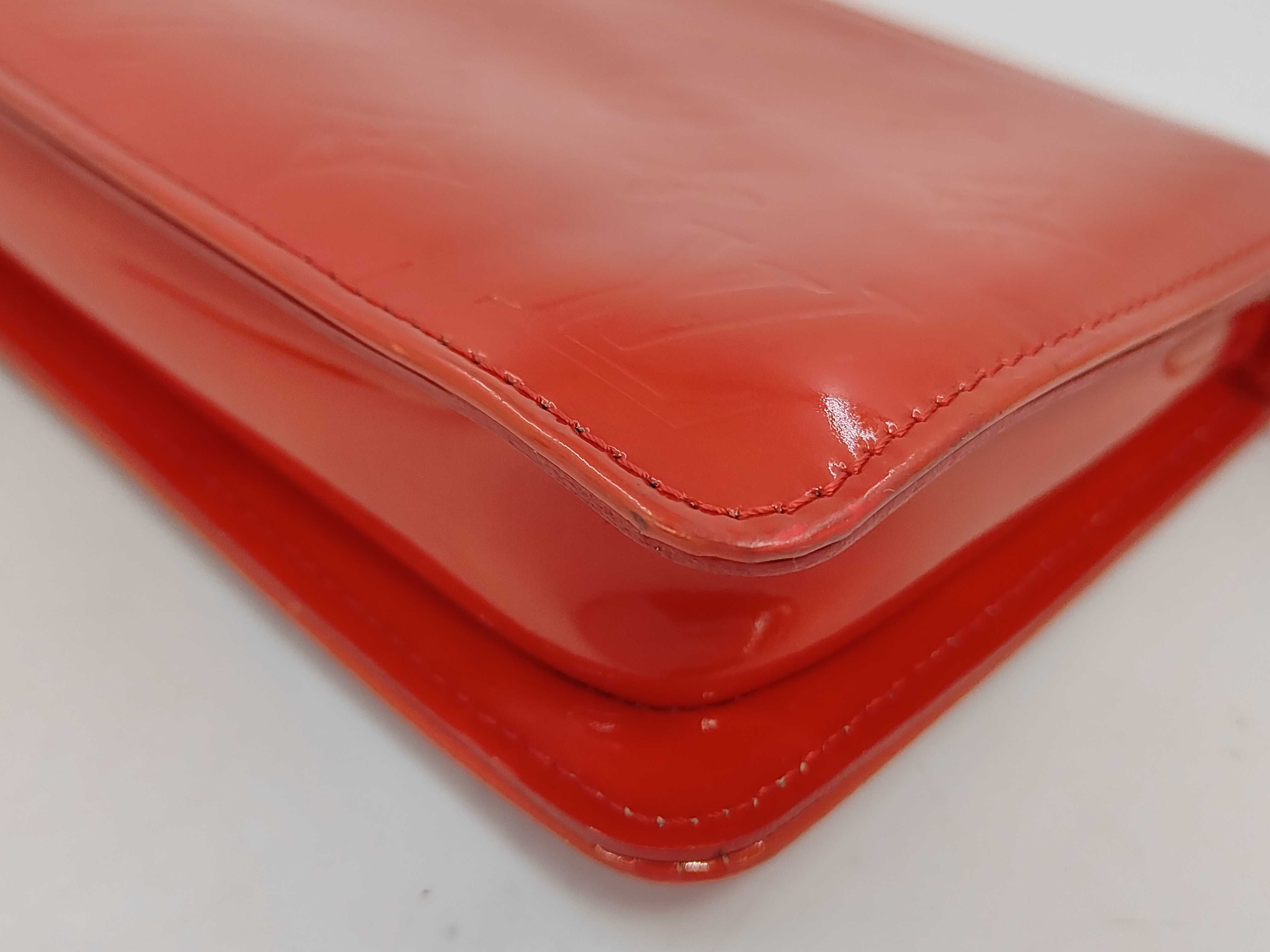Vernis Louis Vuitton Vernis Lexington Rouge Wallet — view 4