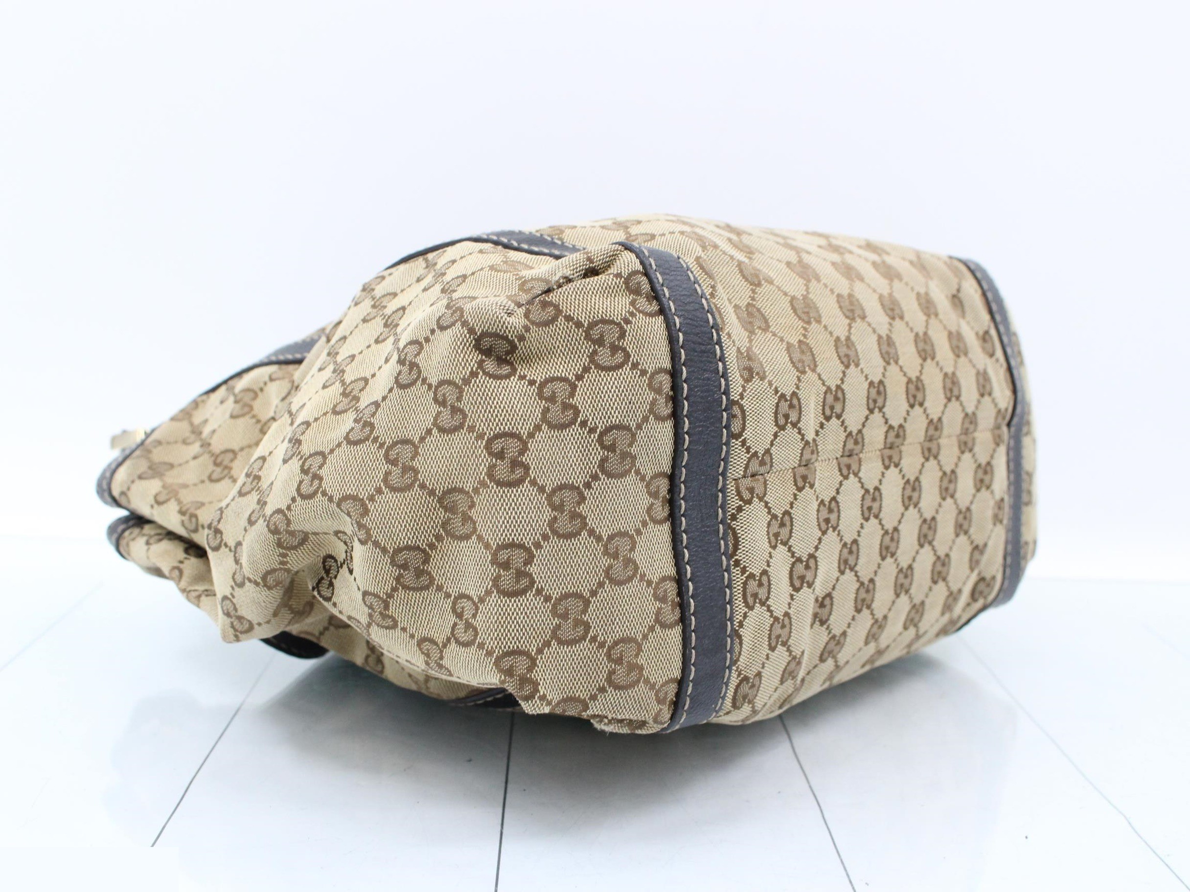 GG Canvas Sherry Shoulder Bag — view 5
