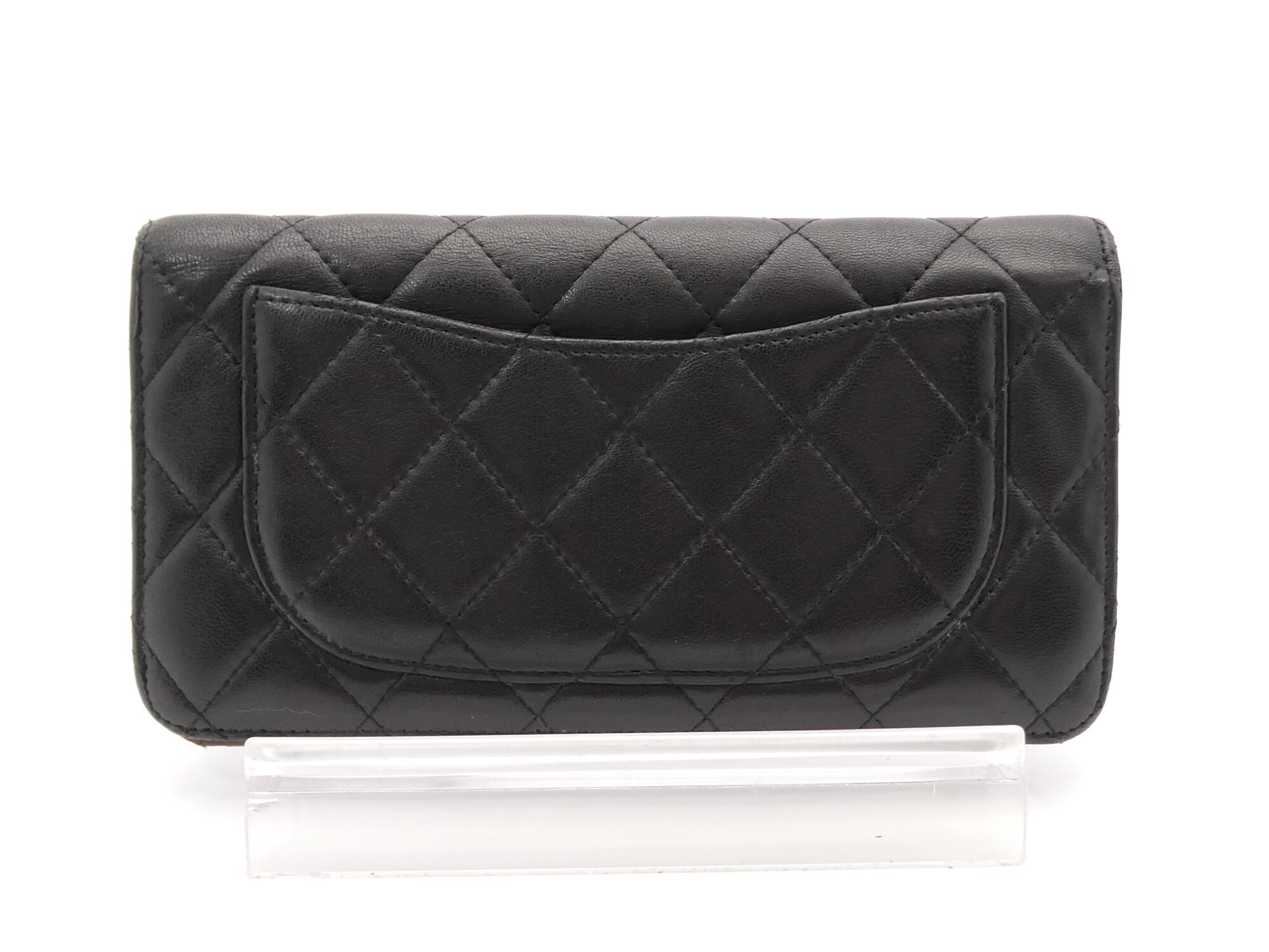 Matelassé Coco Mark Bi-fold Long Wallet — view 2