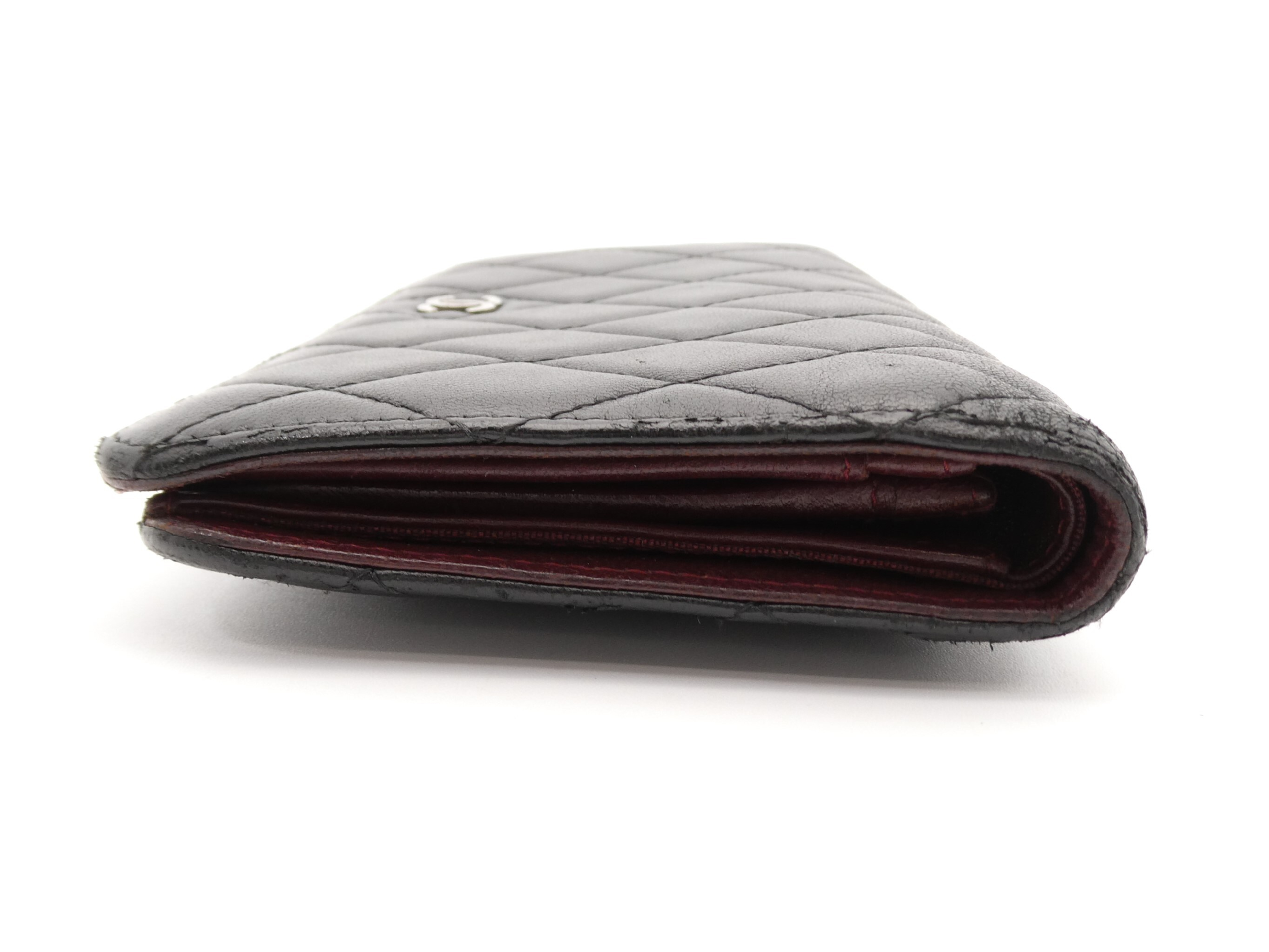 Matelassé Coco Mark Bi-fold Long Wallet — view 3