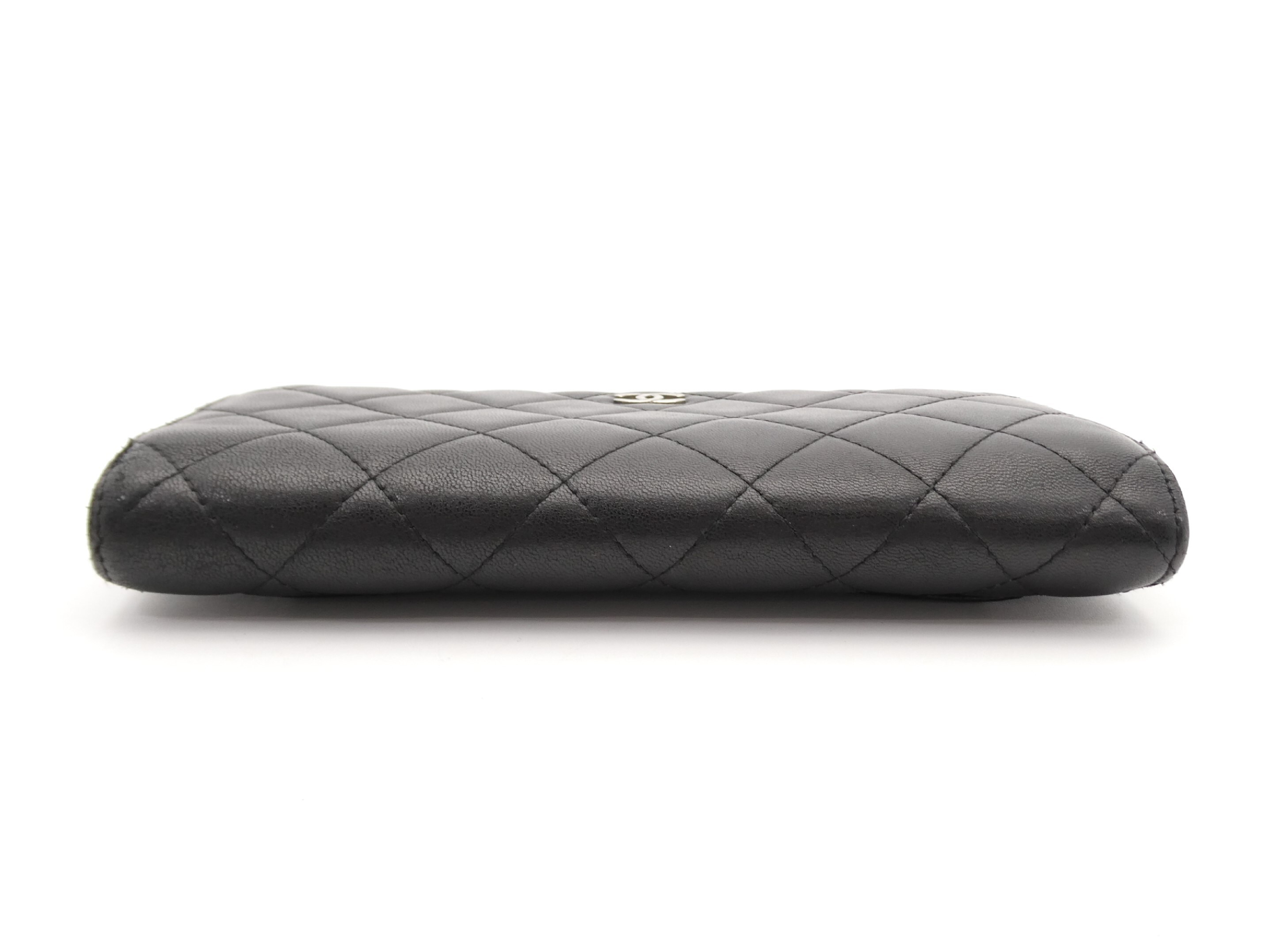 Matelassé Coco Mark Bi-fold Long Wallet — view 5