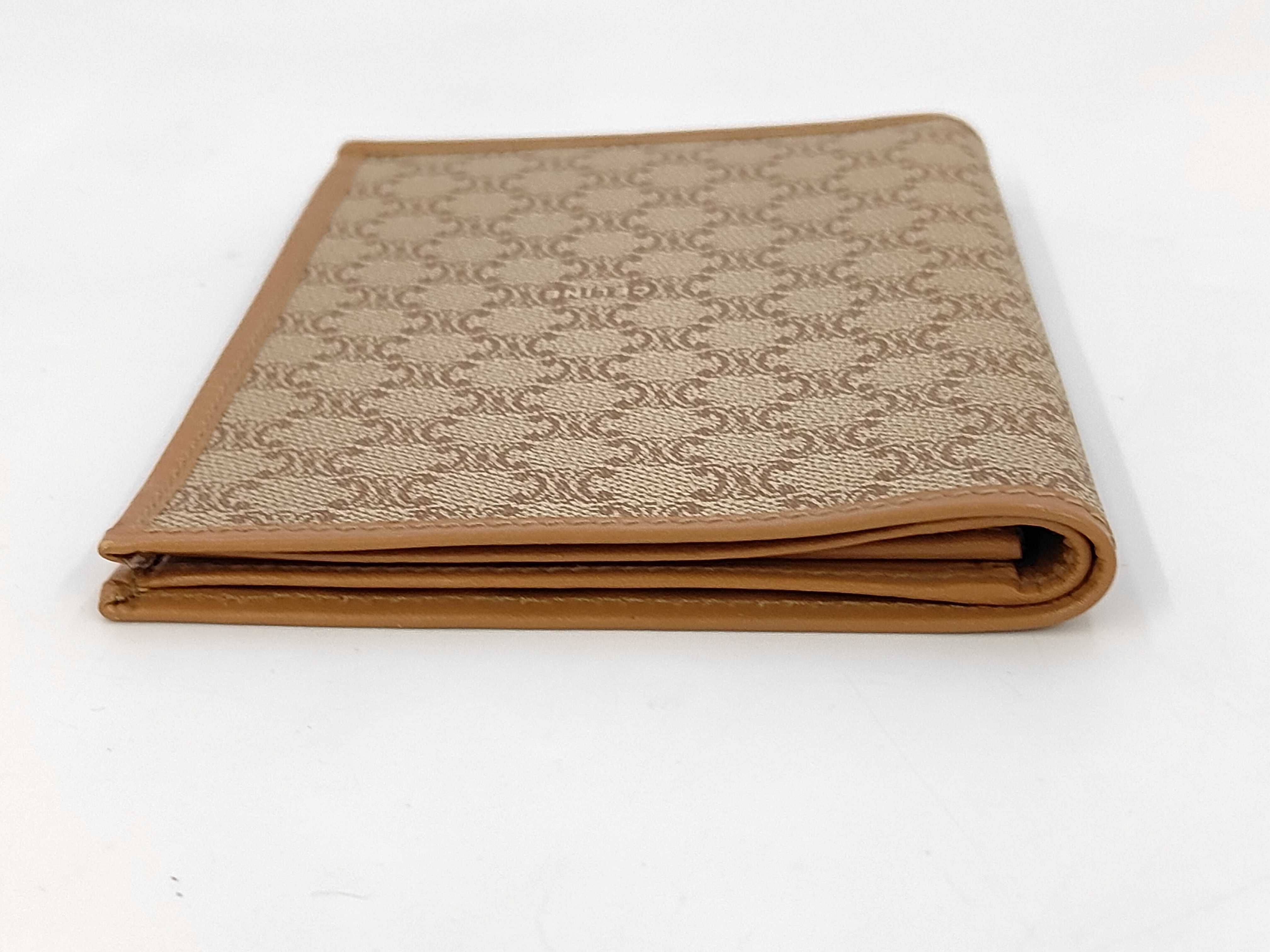 wallet — view 6