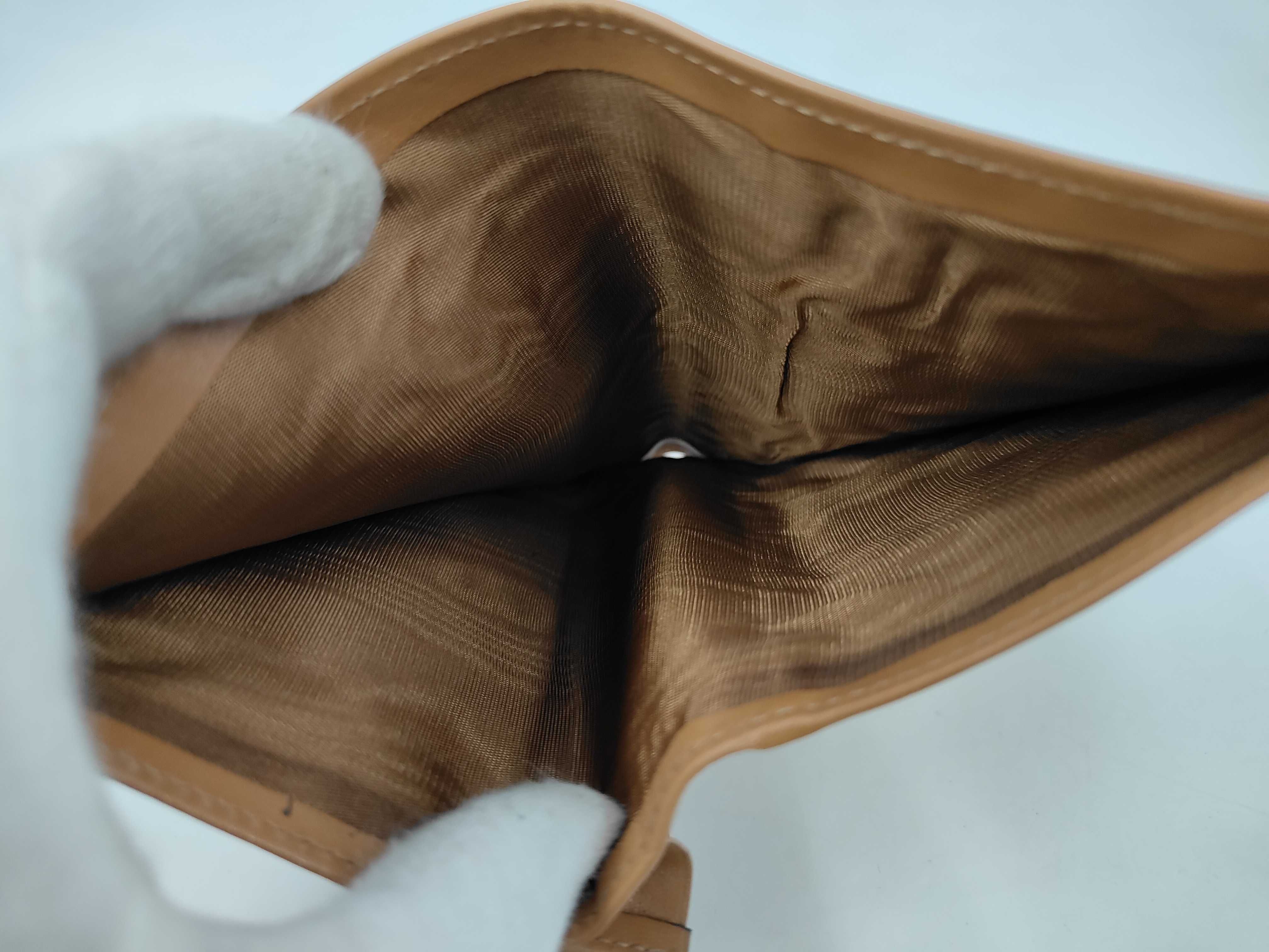 wallet — view 9