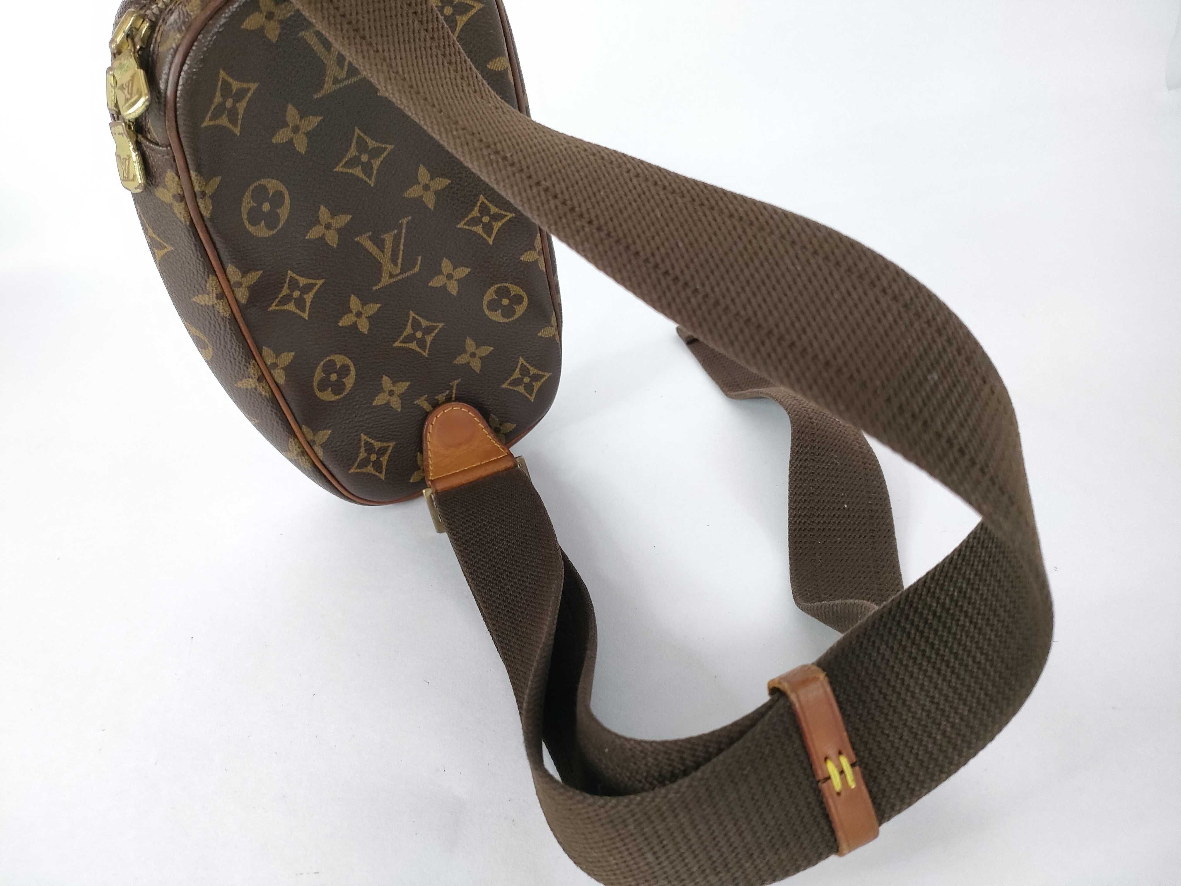Monogram Pochette Ganju M51870 Shoulder Bag — view 3