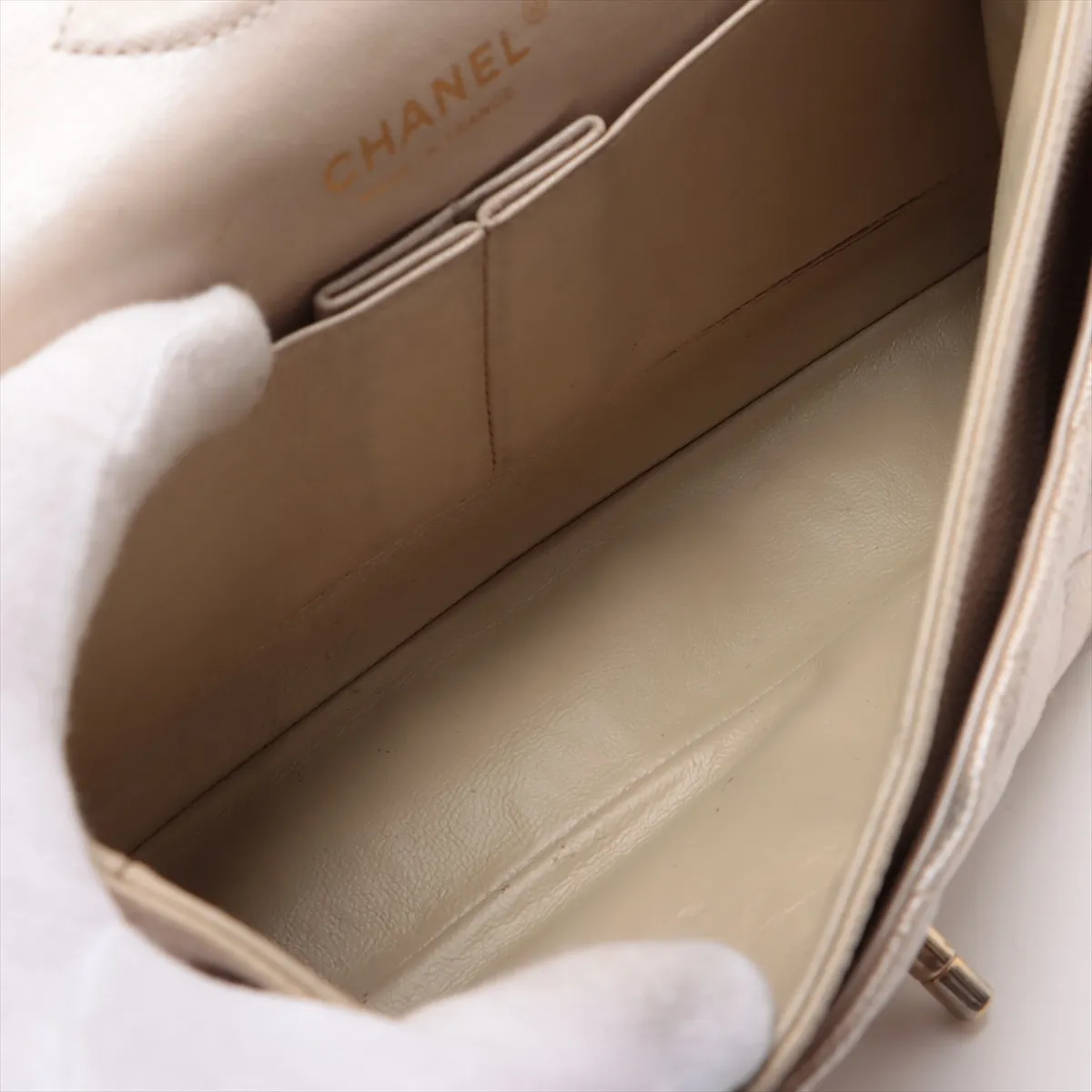 [Individually wrapped] Chanel Matelasse 25 caviar skin double flap double chain bag beige gold hardware 16344929 16th series A01112 — view 8