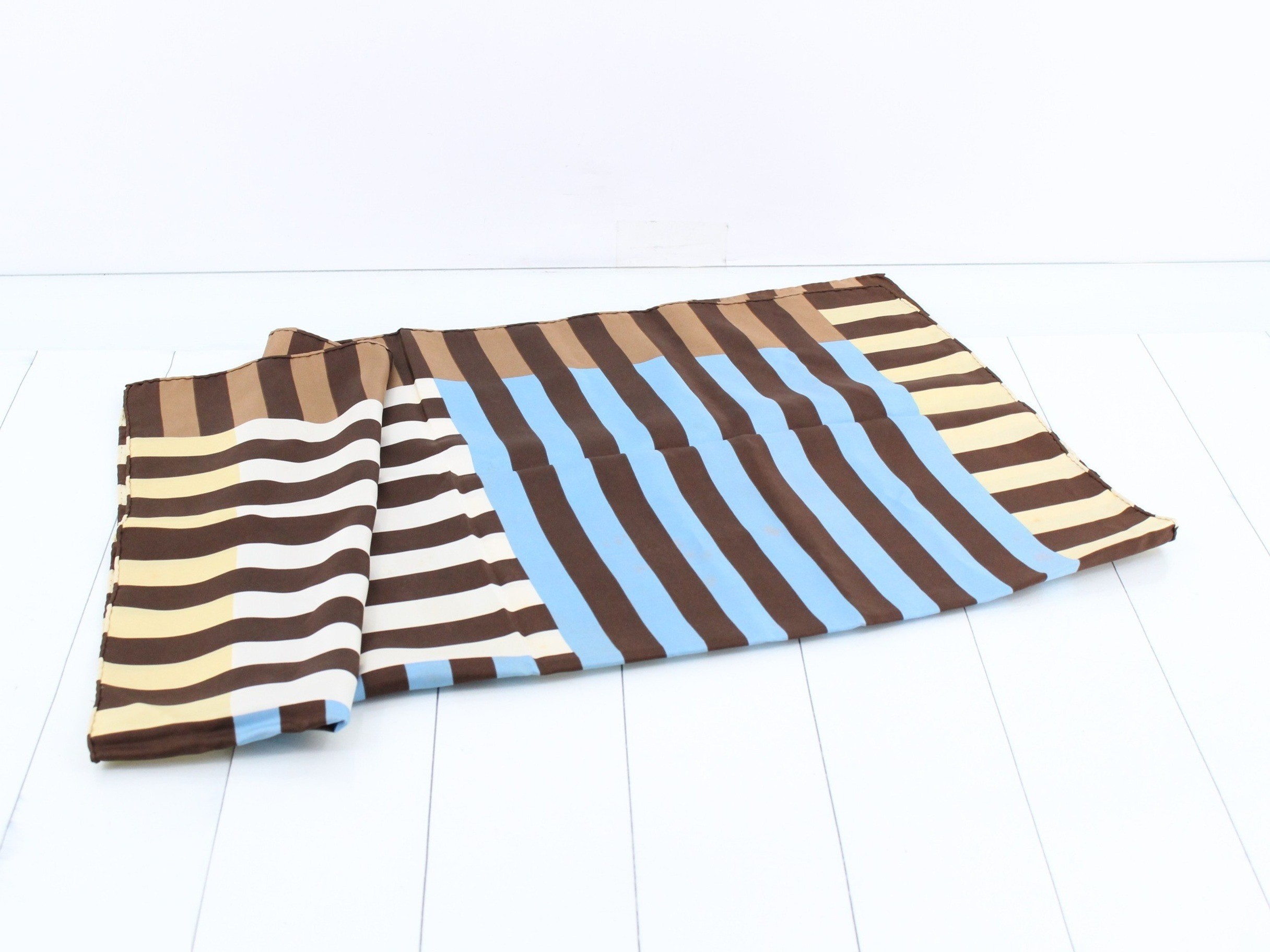 Other lines: Accessories, scarves, Yves Saint Laurent — view 3