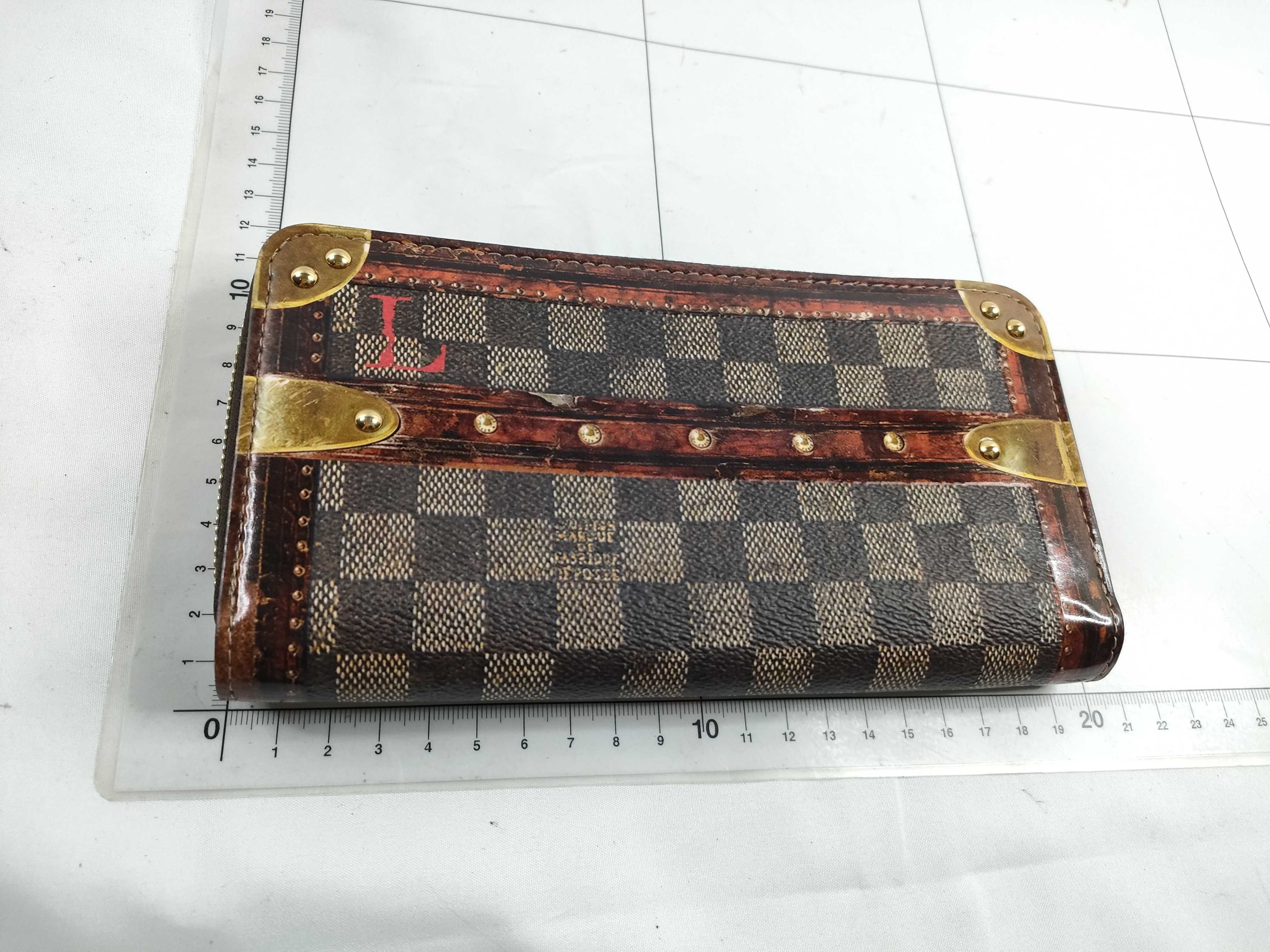 Damier Louis Vuitton LV Transformed Damier Zippy Wallet M63490 Wallet — view 2