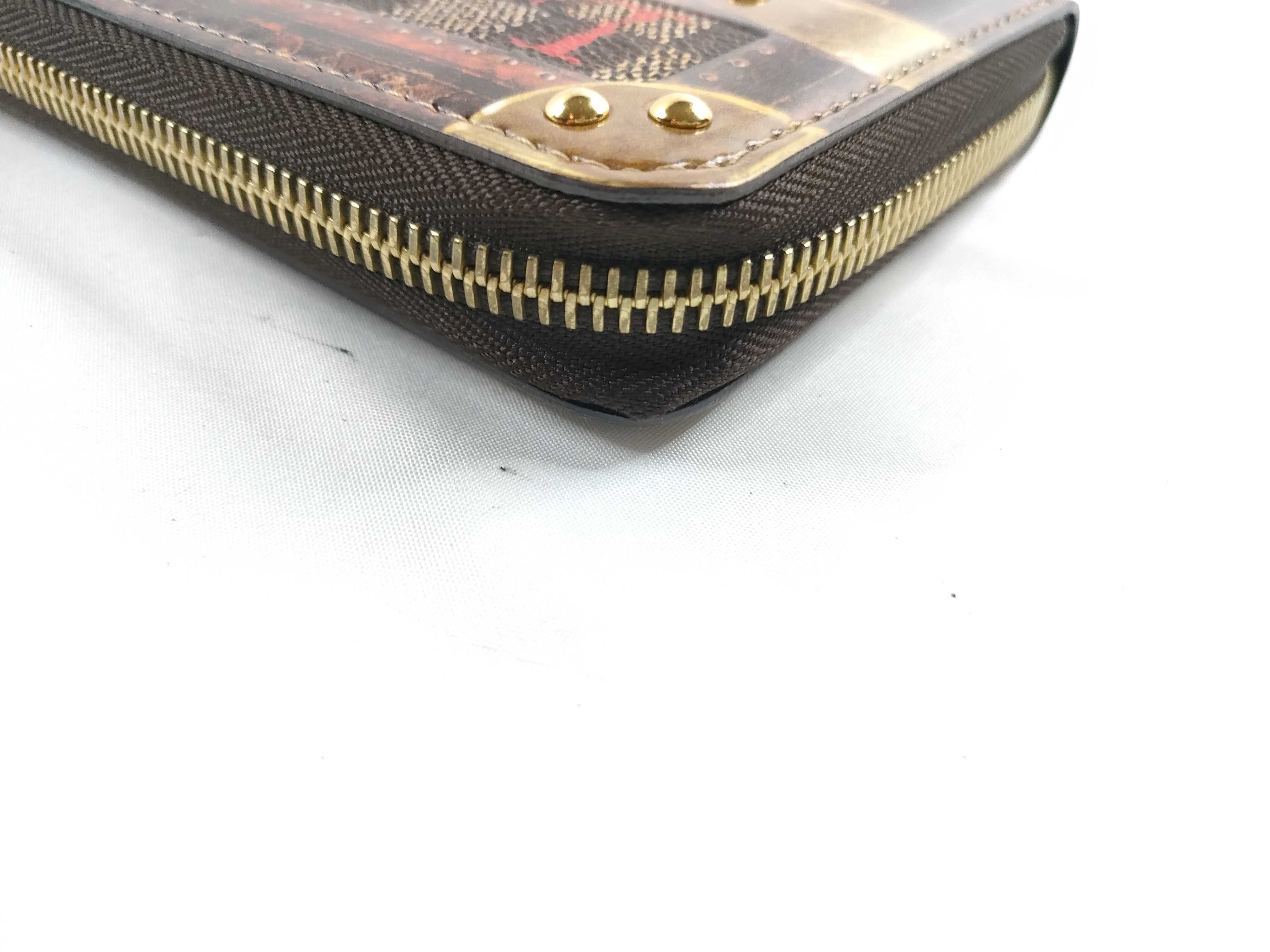 Damier Louis Vuitton LV Transformed Damier Zippy Wallet M63490 Wallet — view 4