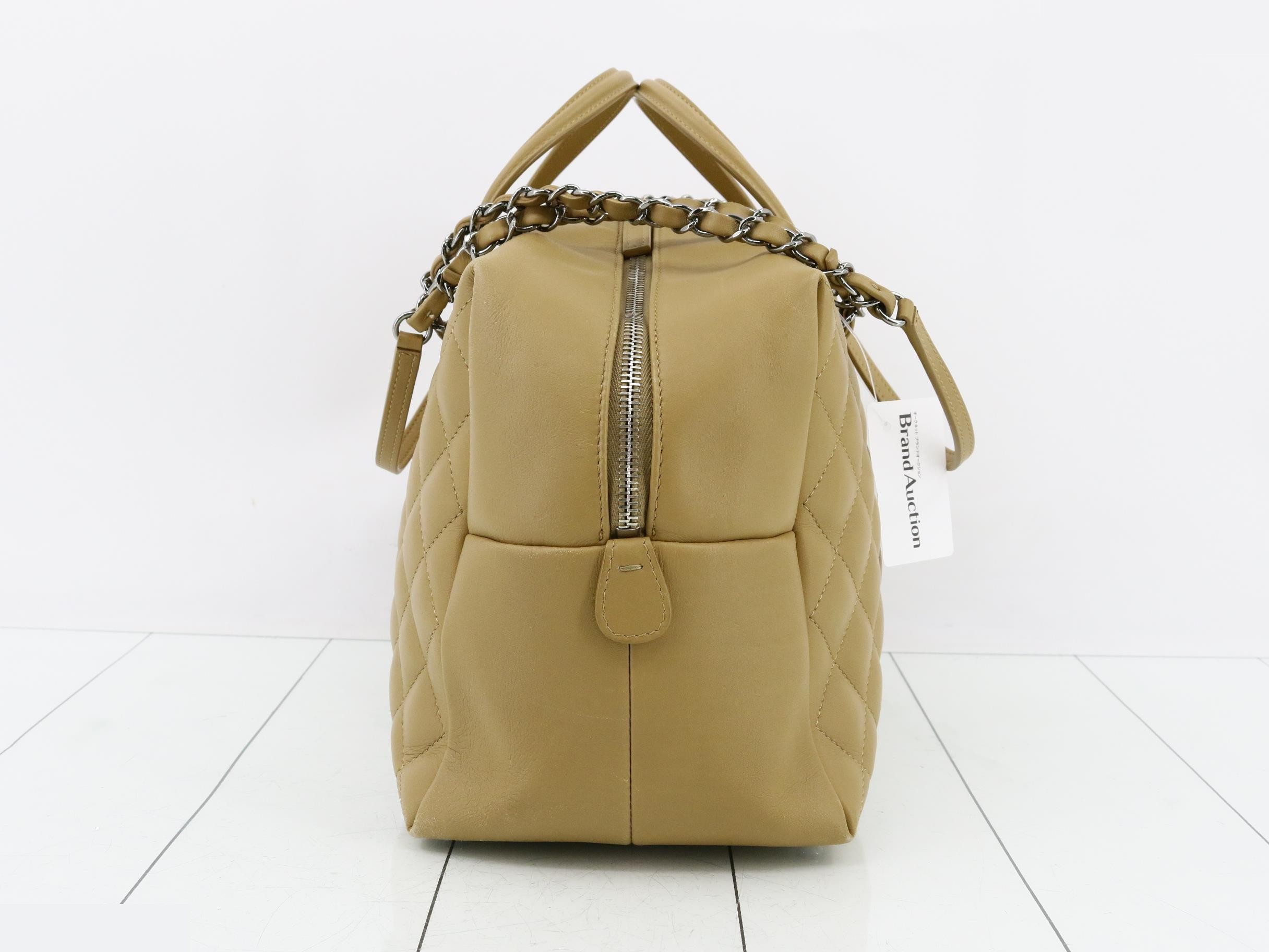 Matelassé (bag) - handbag - with sticker and card — view 3