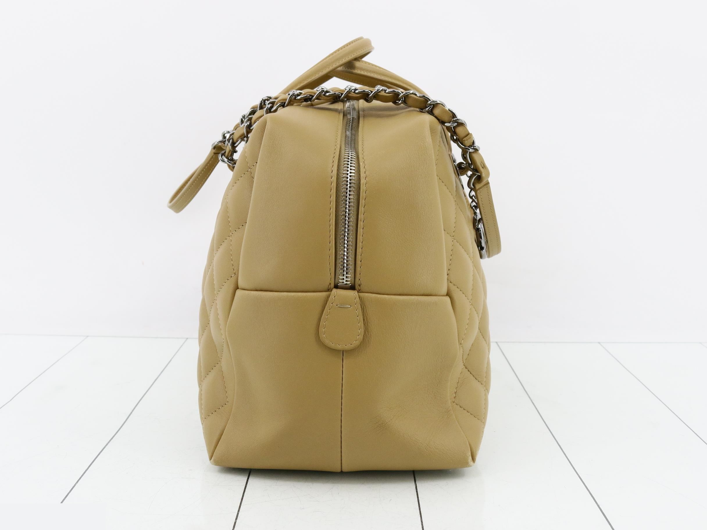 Matelassé (bag) - handbag - with sticker and card — view 4