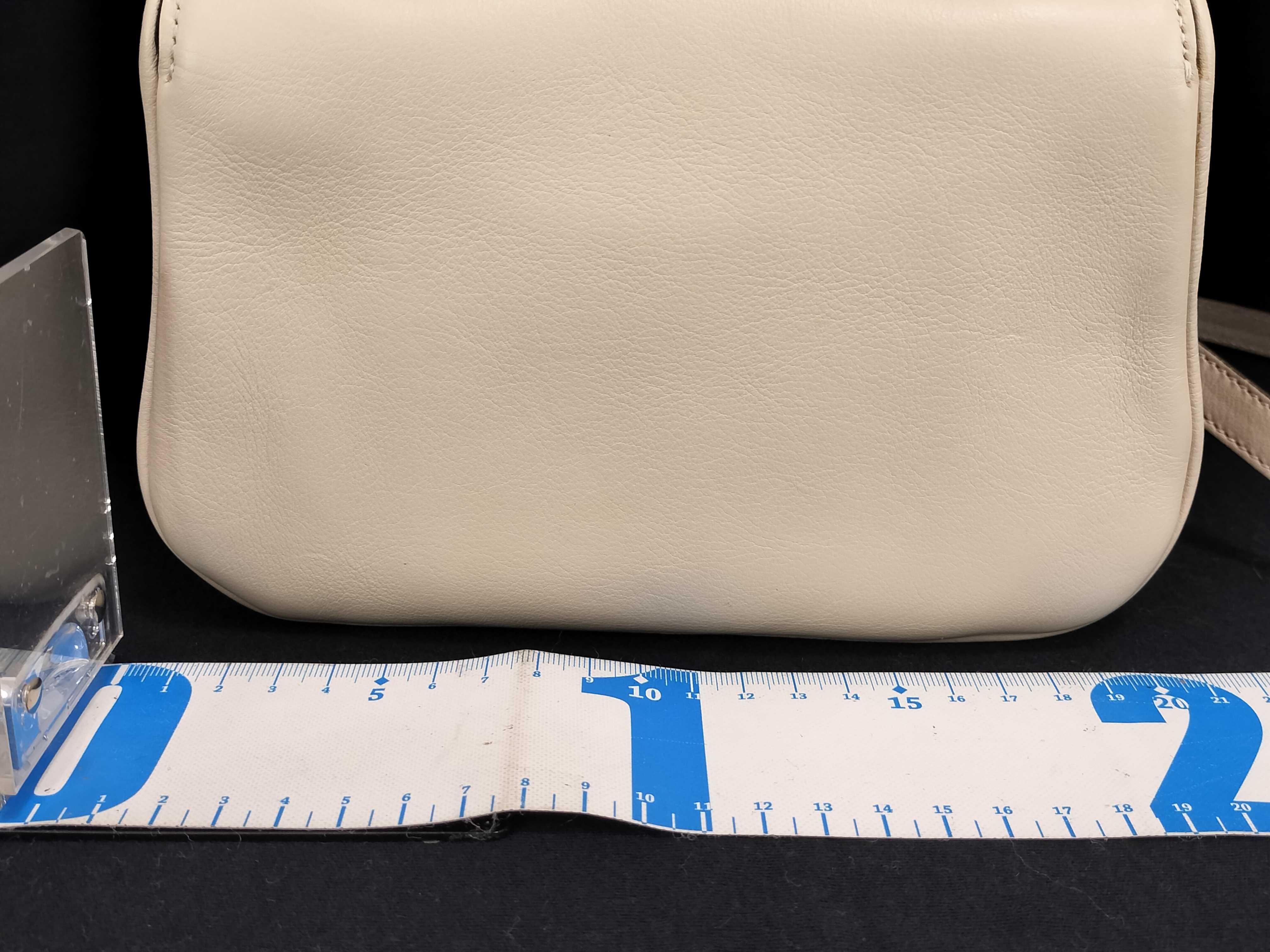 Interlocking G Blondie Leather 2-Way Shoulder Bag White 698643 Shoulder Bag — view 2