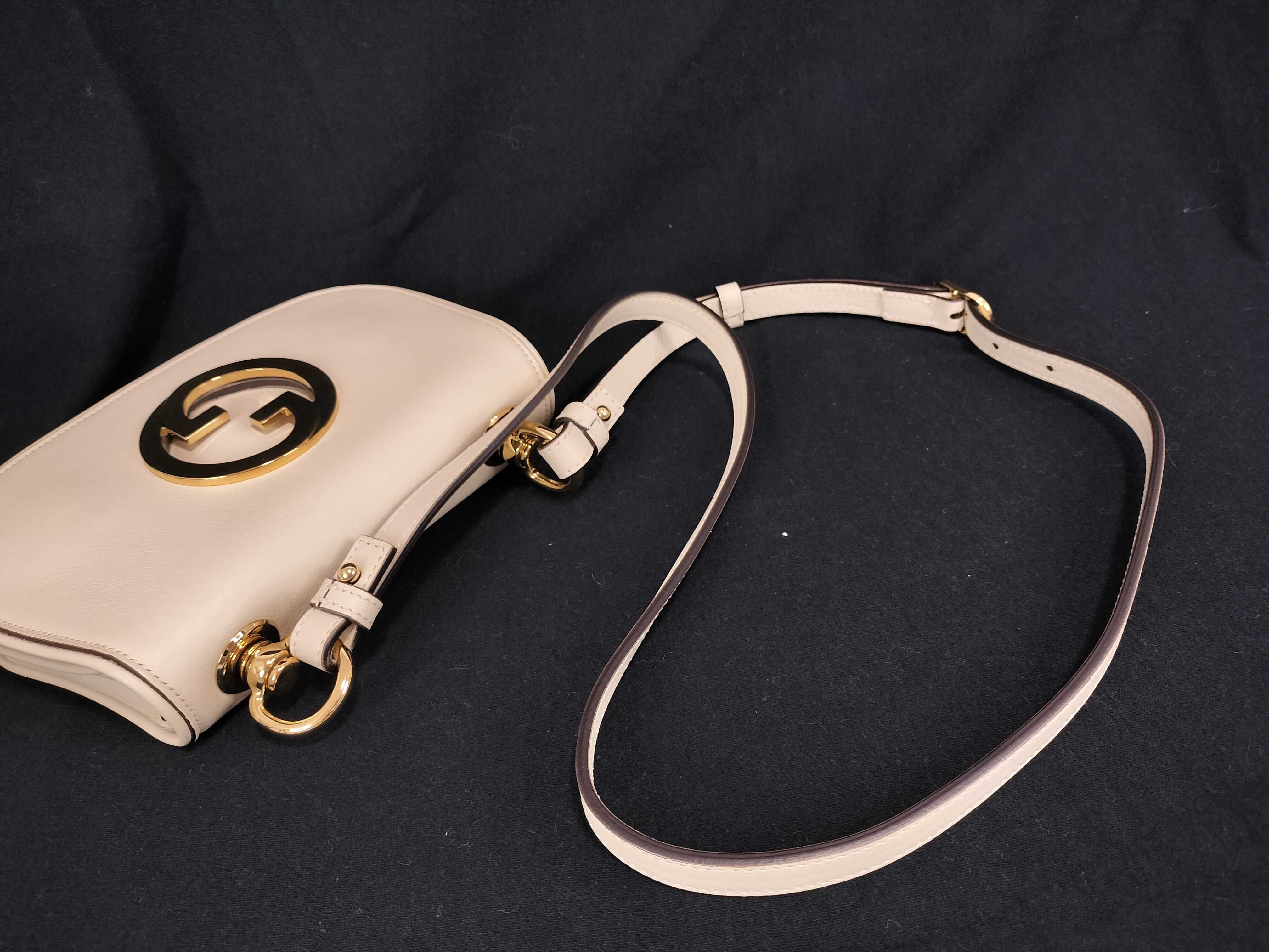 Interlocking G Blondie Leather 2-Way Shoulder Bag White 698643 Shoulder Bag — view 3