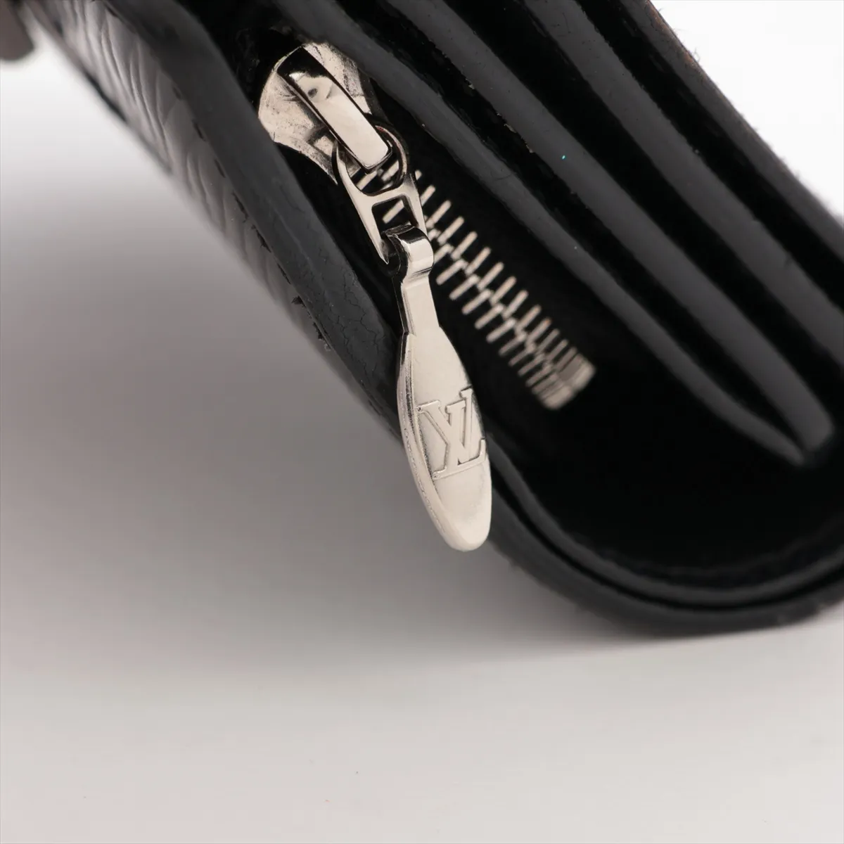 Epi Portefeuille Twist Compact XS M63322 Noir Compact Wallet with RFID response — view 8