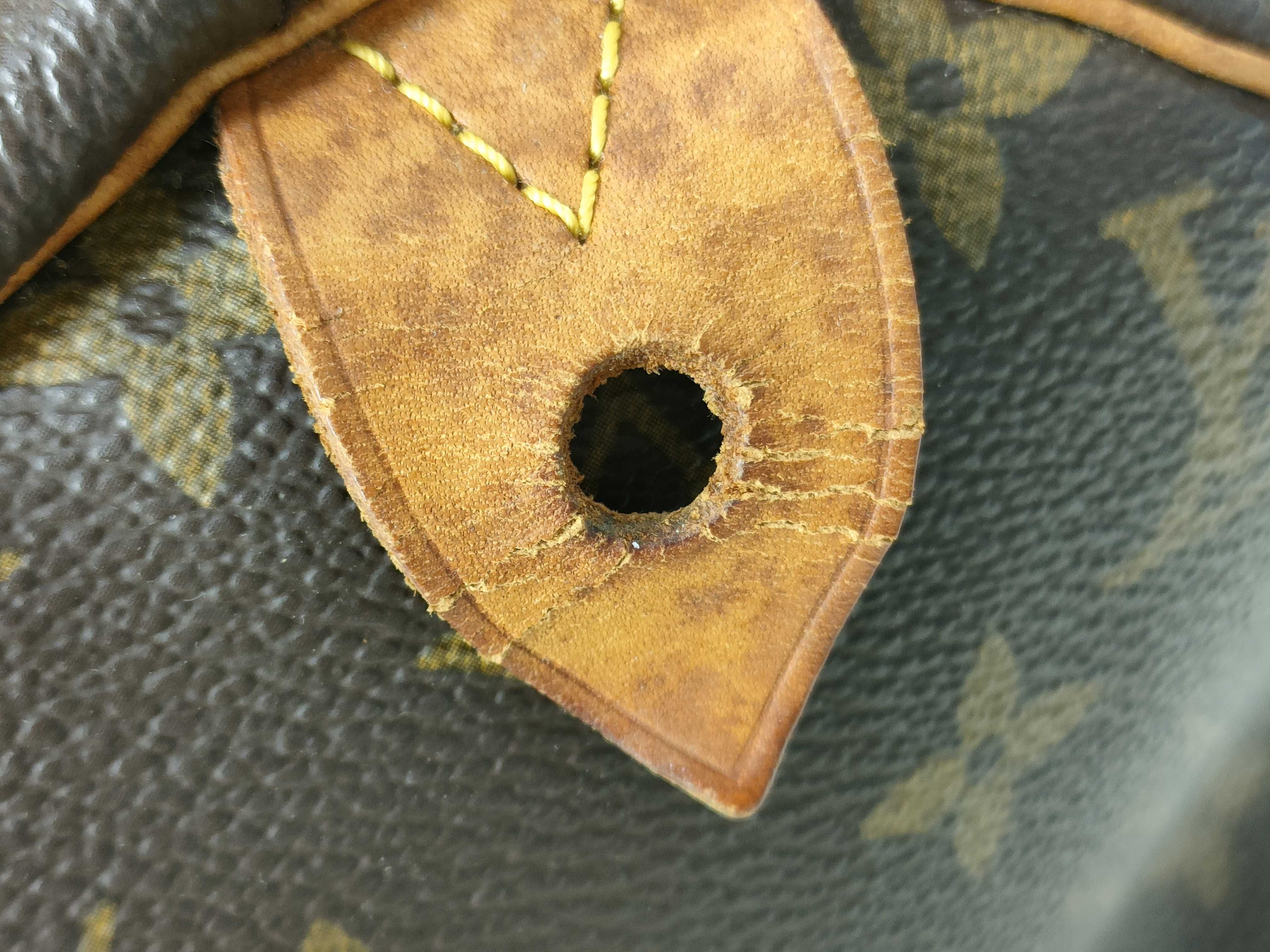 Monogram Louis Vuitton Speedy 30 Handbag — view 15