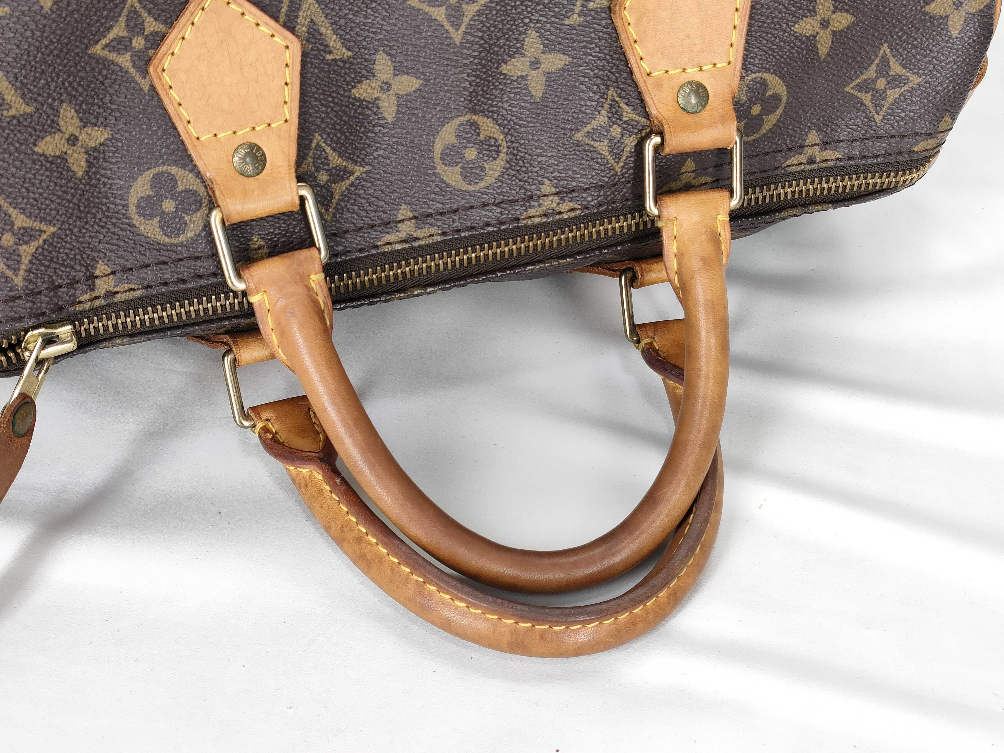 Monogram Louis Vuitton Speedy 30 Handbag — view 3