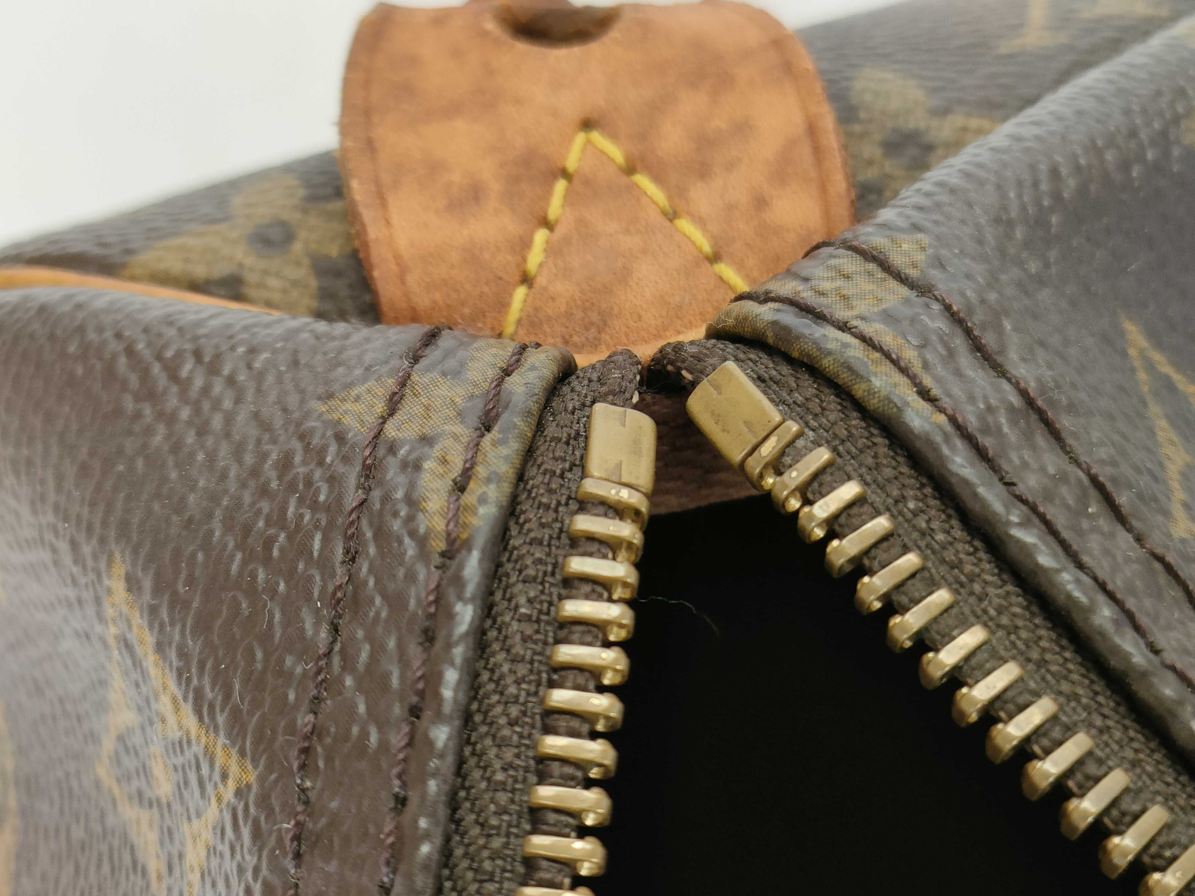 Monogram Louis Vuitton Speedy 30 Handbag — view 9