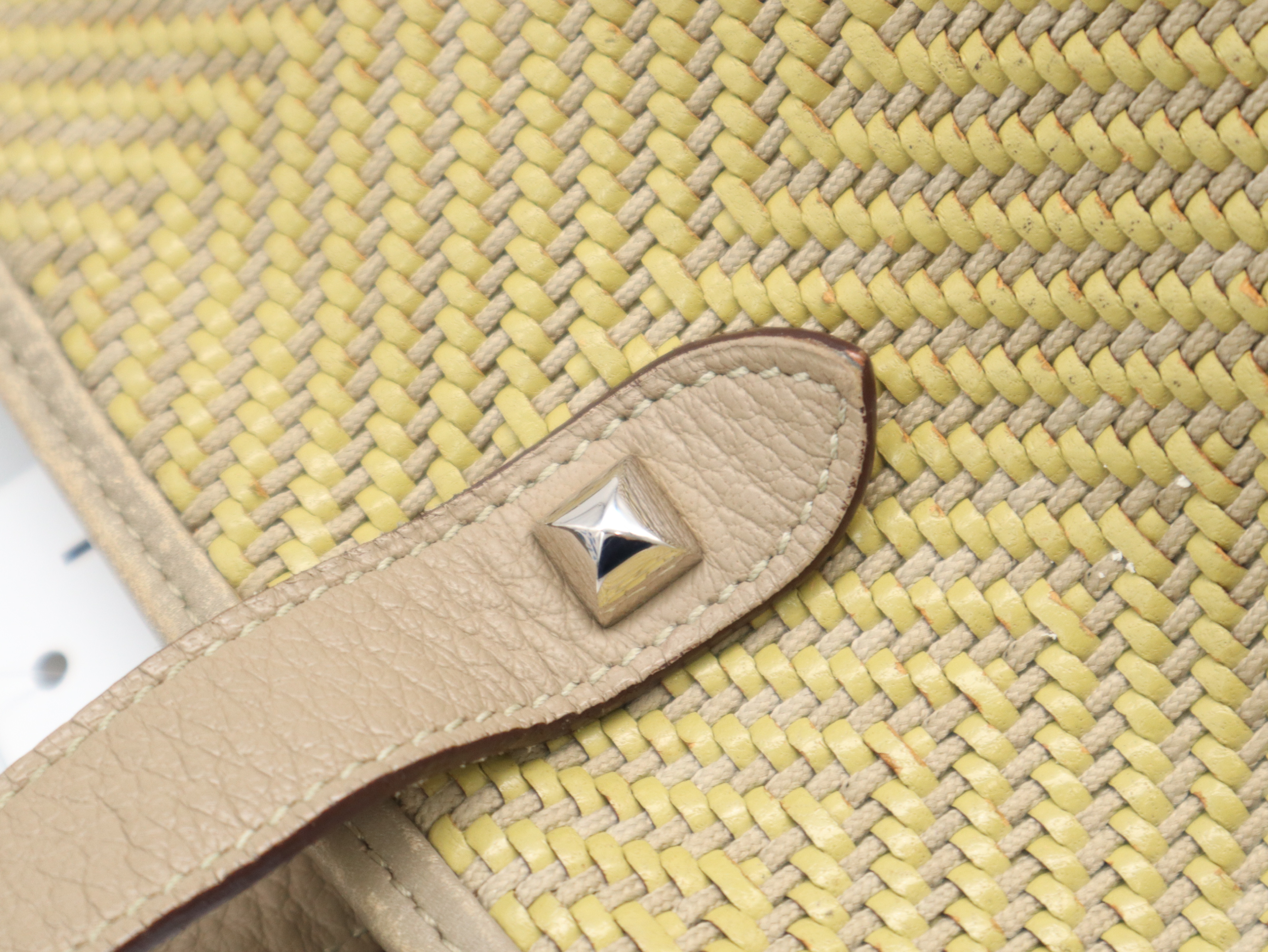 Cabas Chennai PM Handbag, Leather, Yellow — view 8