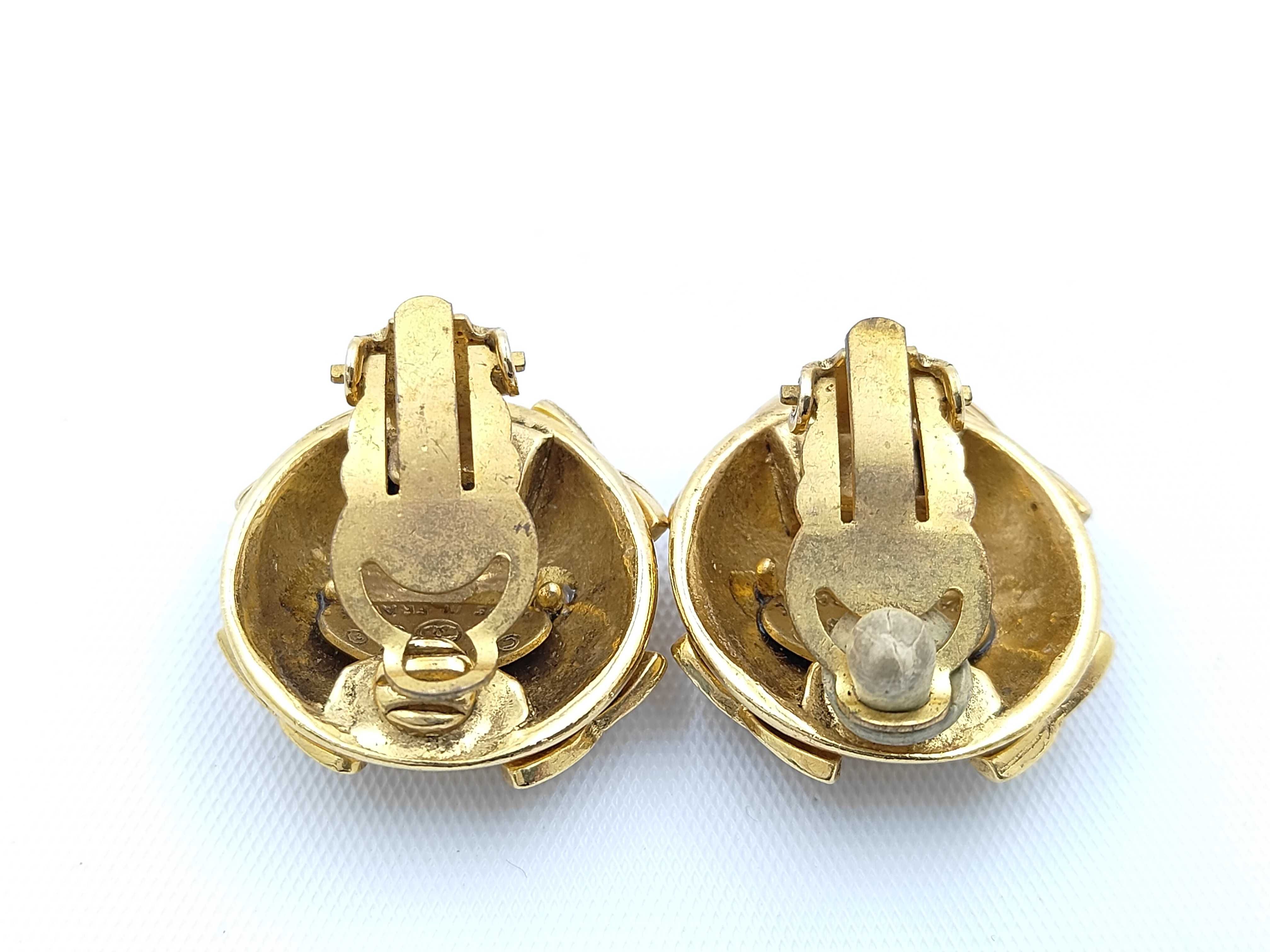 Round Stone Gold (YG) Earrings — view 2