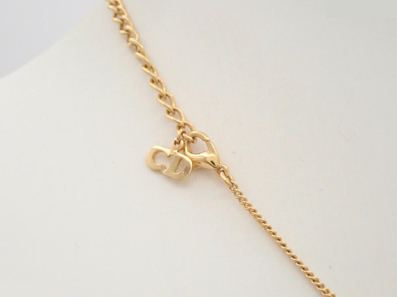 Necklace, neck circumference approximately 46 cm — view 2