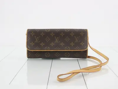 Monogram Pochette Twin