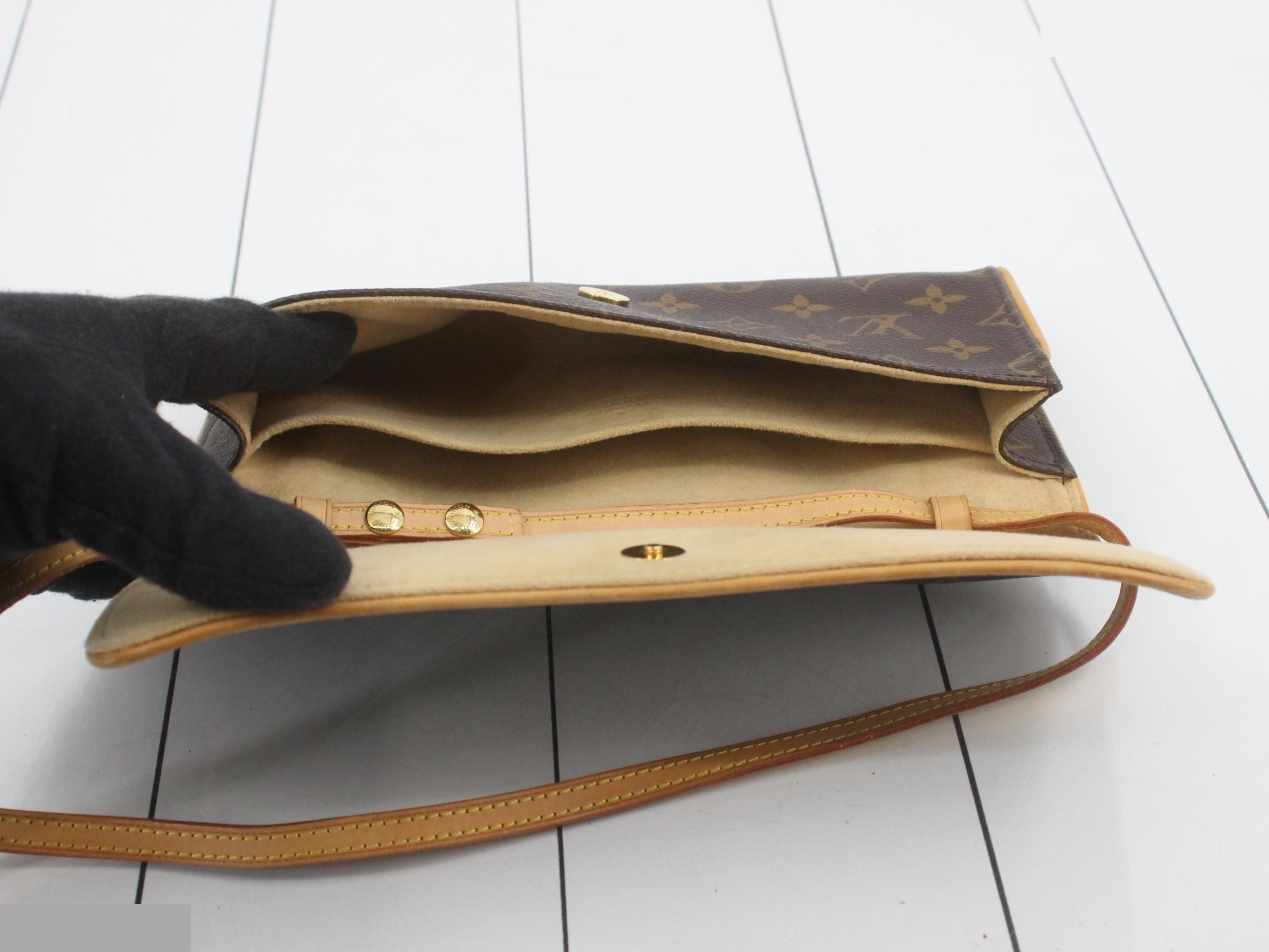 Monogram Pochette Twin — view 4