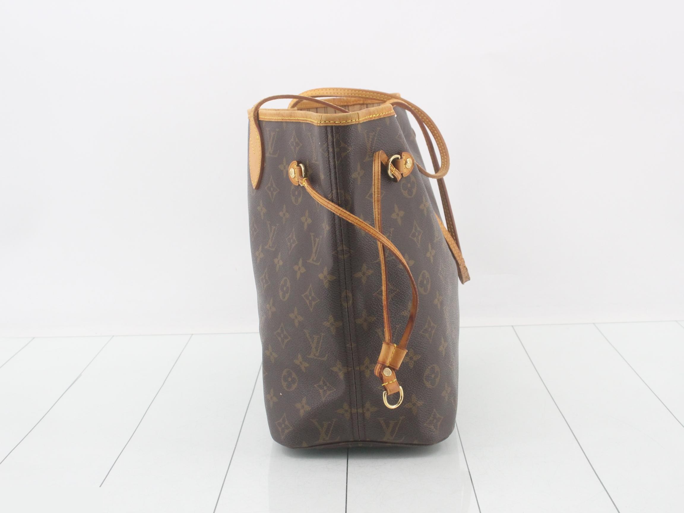 Neverfull MM Monogram Brown Tote Bag — view 3