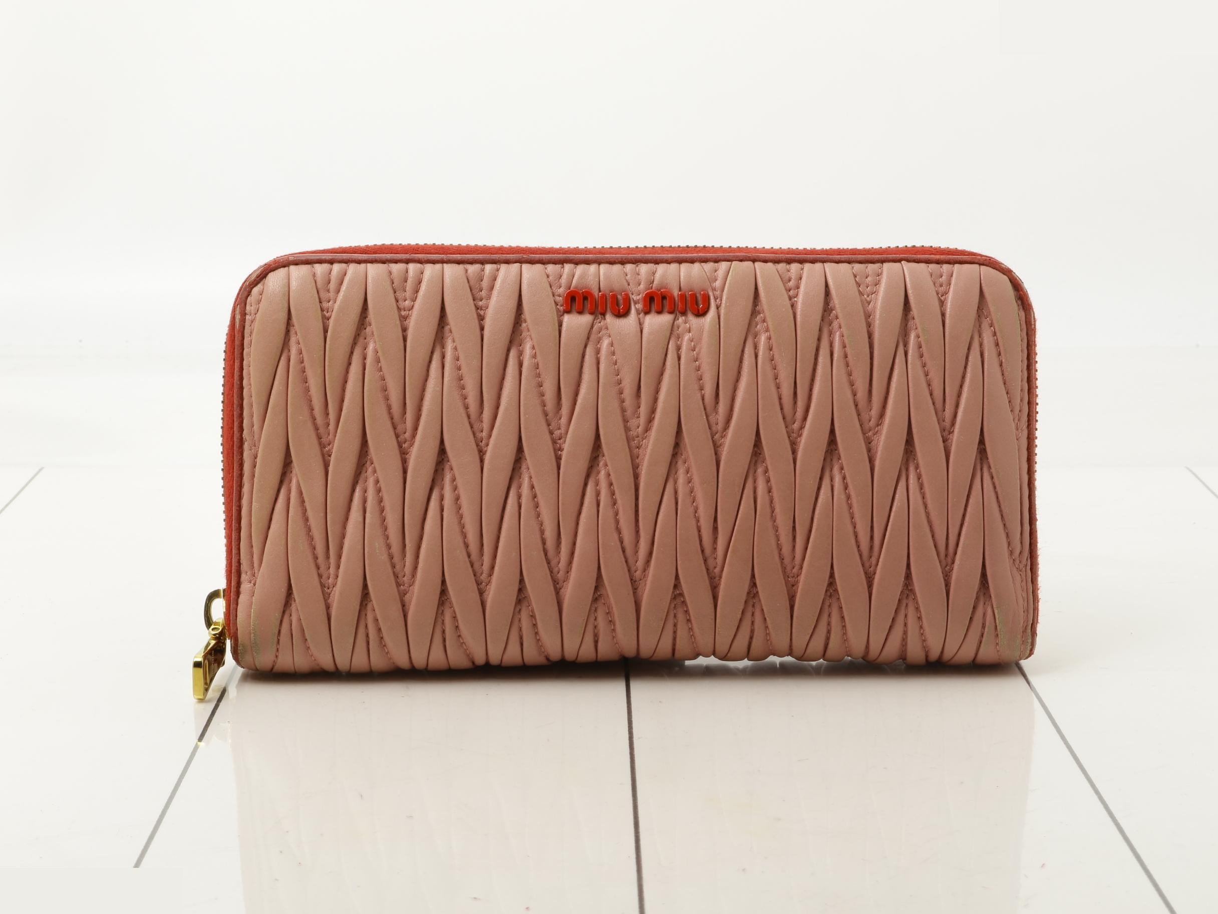Other lines: Bags & Wallets - Round Zip Long Wallet