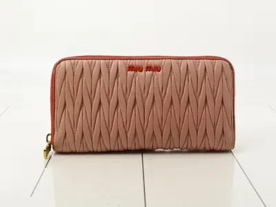 Other lines: Bags & Wallets - Round Zip Long Wallet