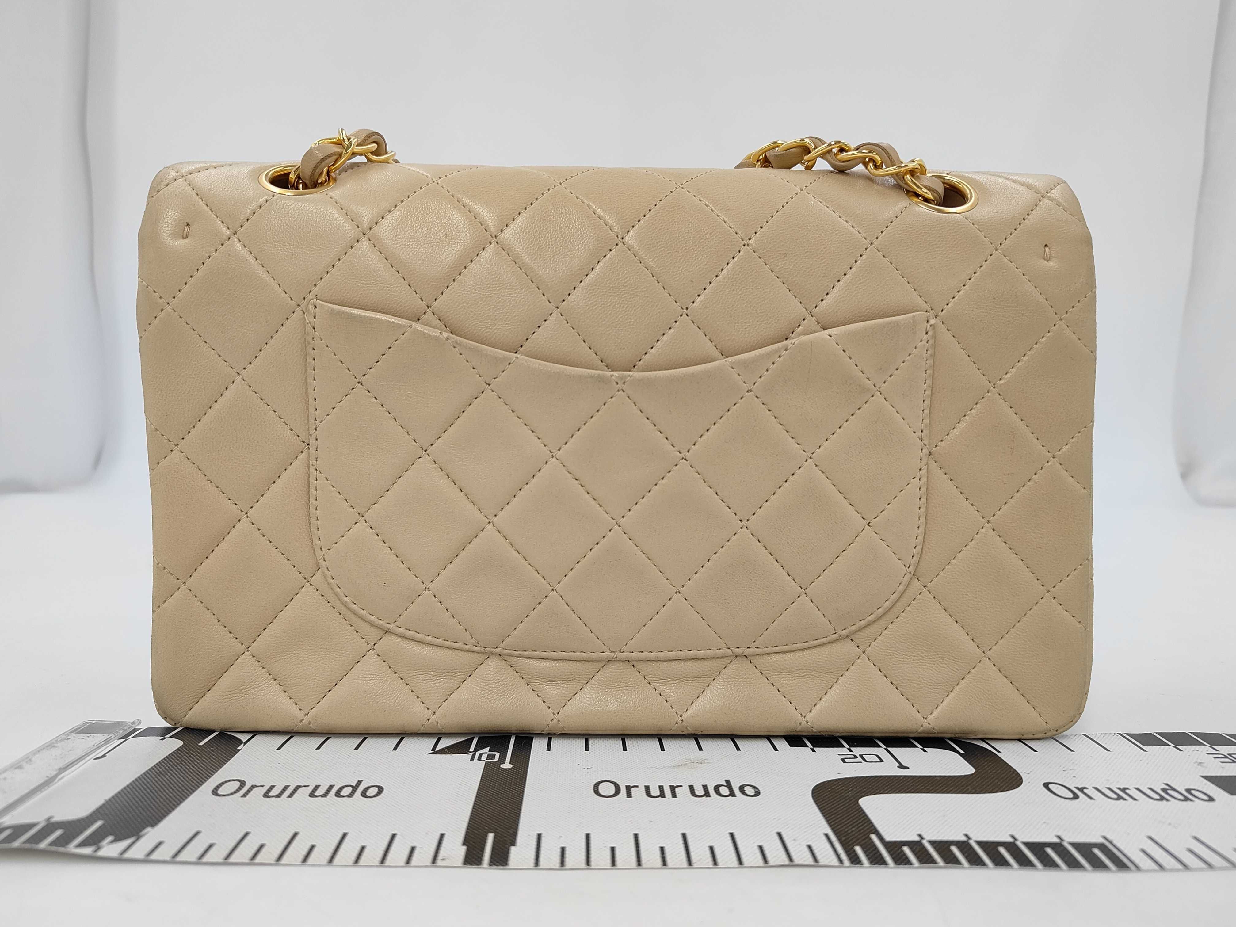 Matelassé 25 Lambskin Double Flap Double Chain Shoulder Bag — view 2