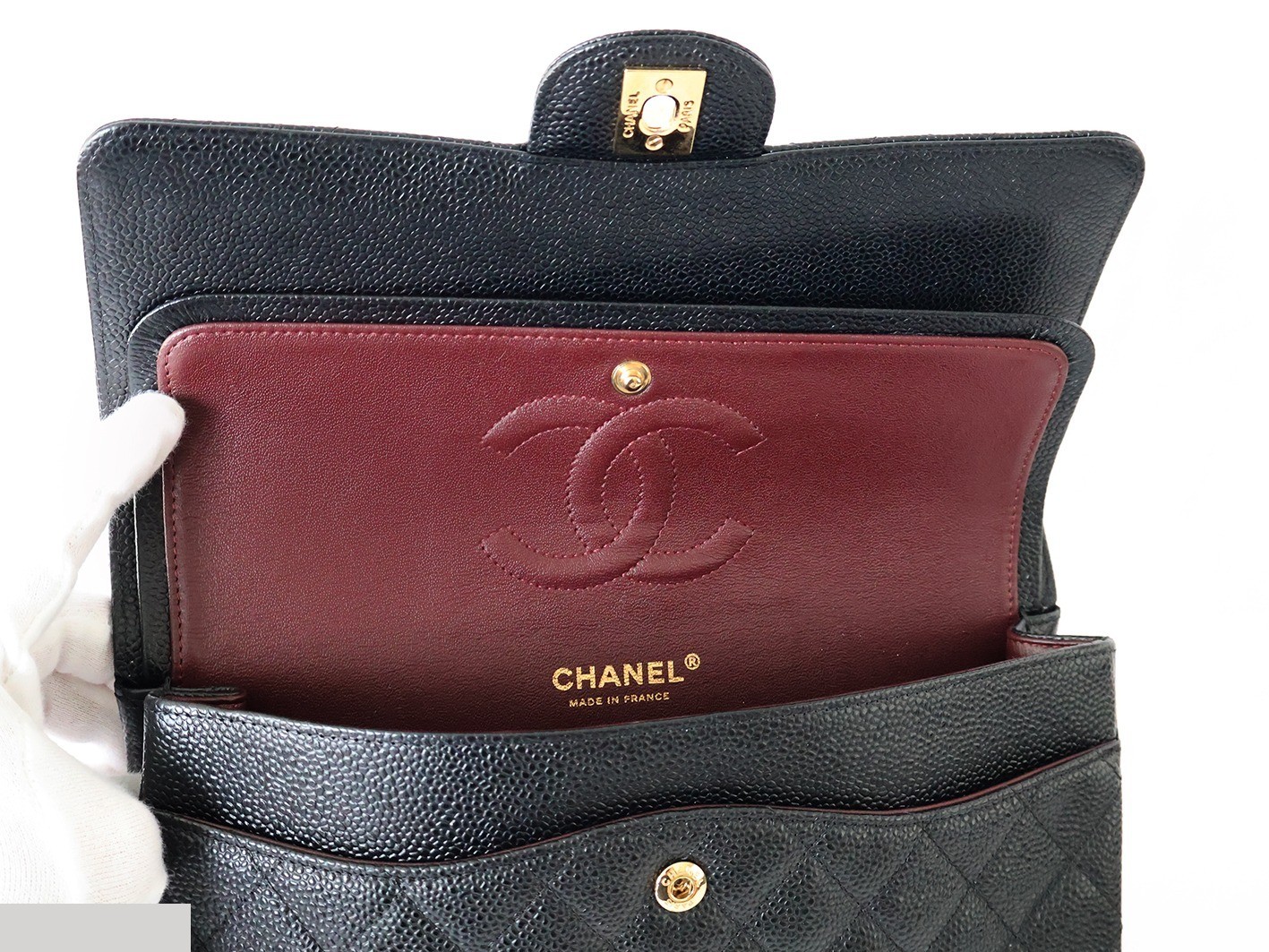 Caviar leather Matelassé 25 Double flap Double chain shoulder bag, black — view 11